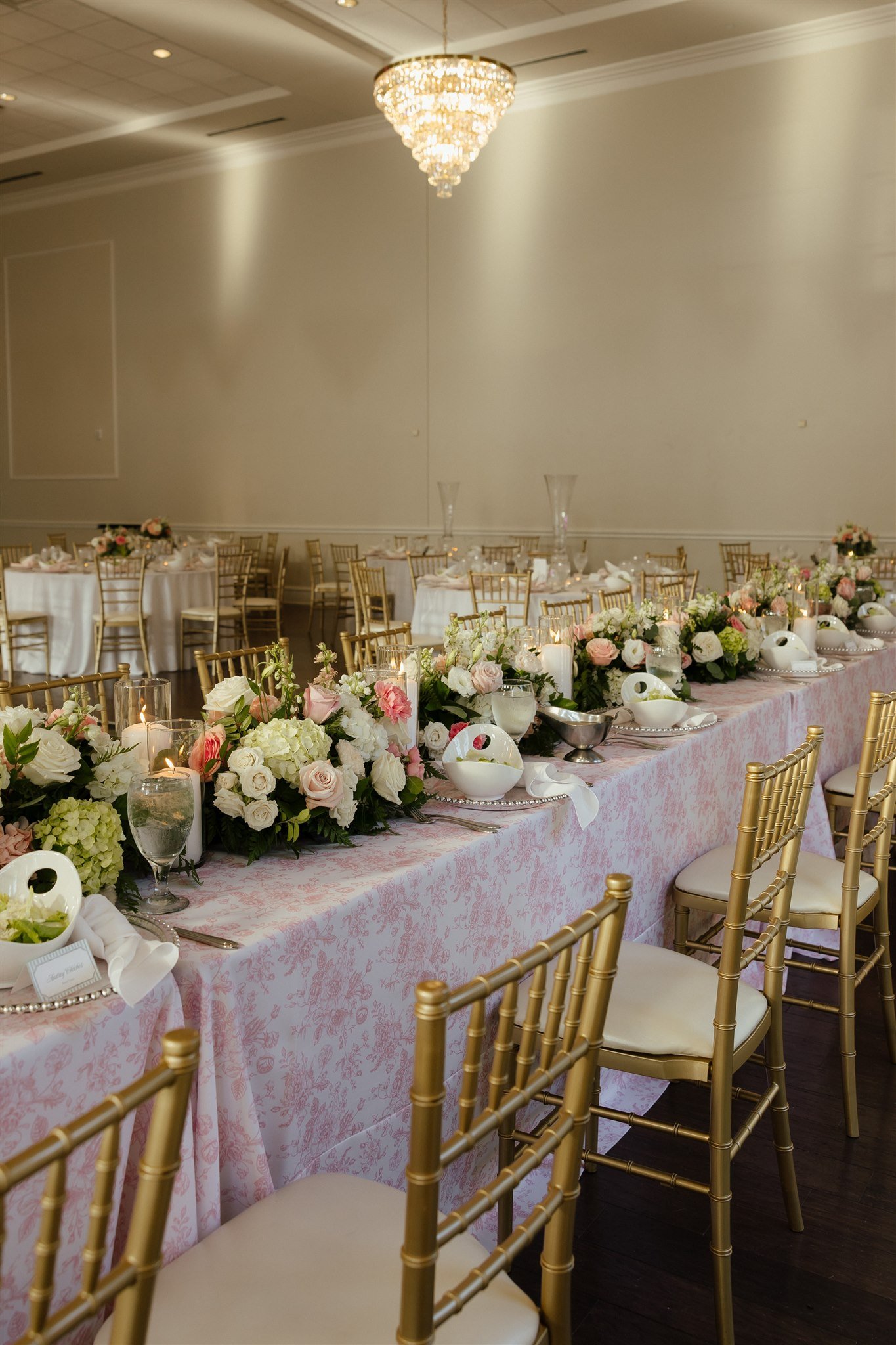 dfwweddingphotographer_kinleyrophoto_windsorvenue_aguilar-967 (1).jpg