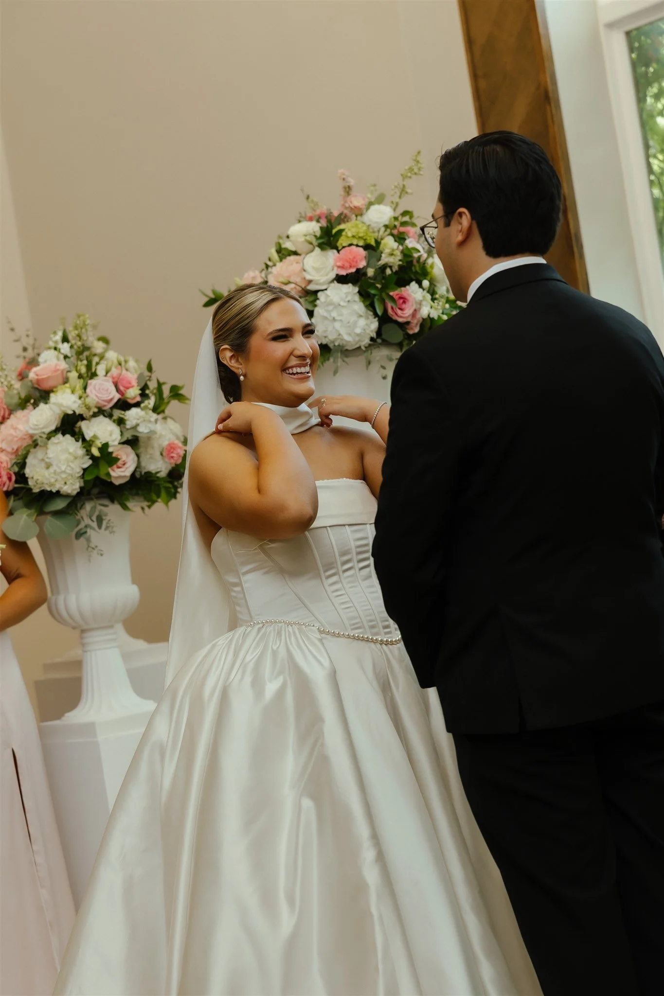 dfwweddingphotographer_kinleyrophoto_windsorvenue_aguilar-298 (1).jpg