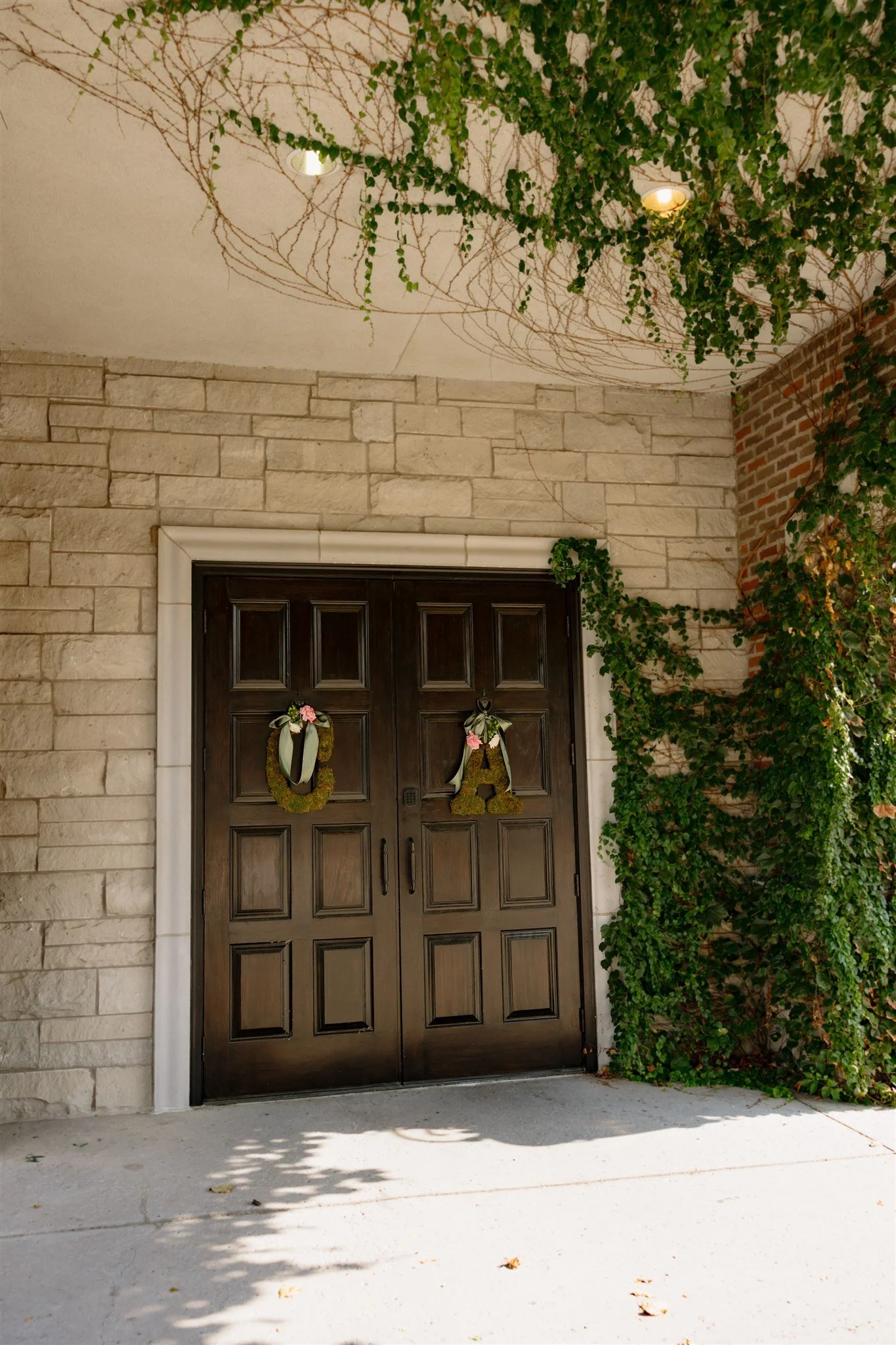 dfwweddingphotographer_kinleyrophoto_windsorvenue_aguilar-191 (1).jpg