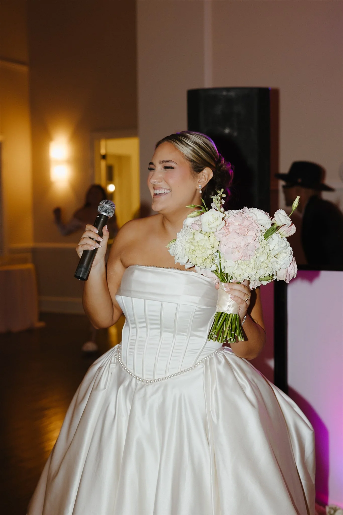 dfwweddingphotographer_kinleyrophoto_windsorvenue_aguilar-598 (1).jpg