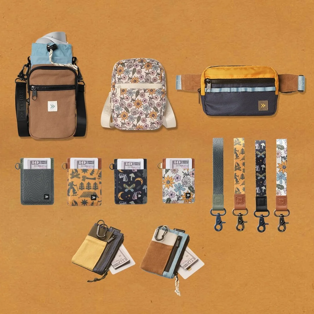 The Camp 404 mountain collection is one of my favorites to date from @thread_wallets 🌲 🌊 

Reminiscent of camping at the Oregon coast, stoking a fire on beach, catching crispy cold waves, cozy coffee mornings, and star gazing under a midnight sky ?