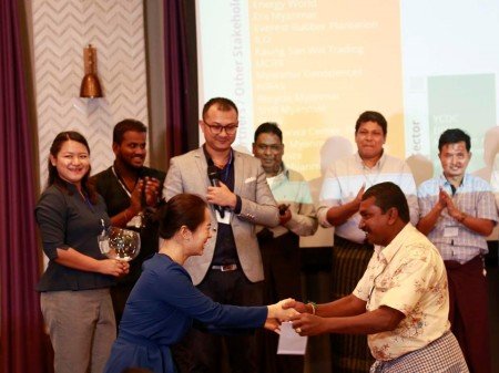 Atıklardan Değer Yaratmak: Myanmar'ın Çöp Sorununa Çözüm Getiren Bir Girişim
