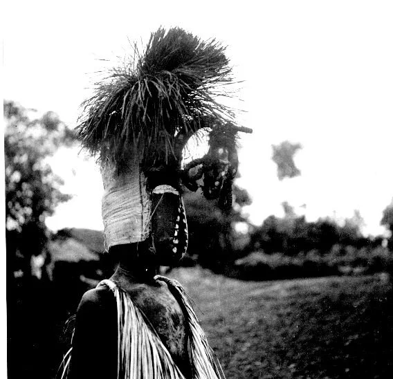 Calabash mask, Boys initiation. 📸: G. I. Jones.