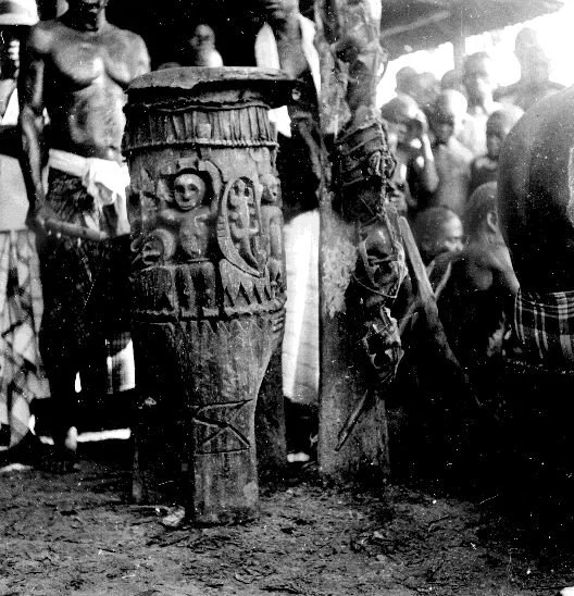 Ogbukere drum Ekpeya Igbo. 📸: G. I. Jones.