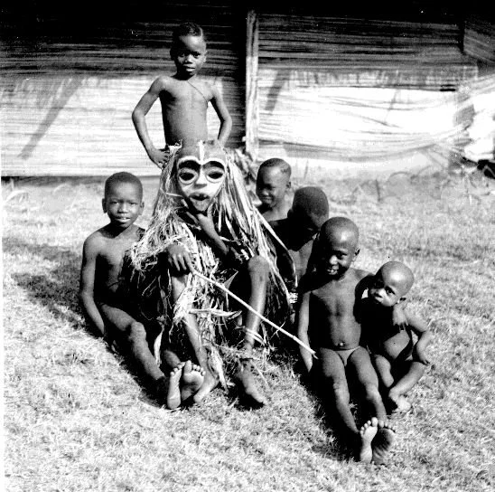 Boys masquerade (Ibibio style mask), Abiriba. 📸: G. I. Jones.