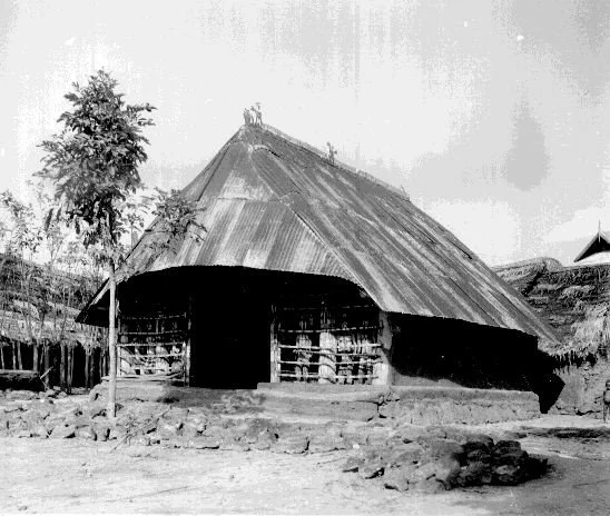 Obu house Abiriba. 📸: G. I. Jones.