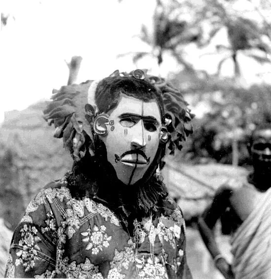 Masquerader in Nsukka. 📸: G. I. Jones.