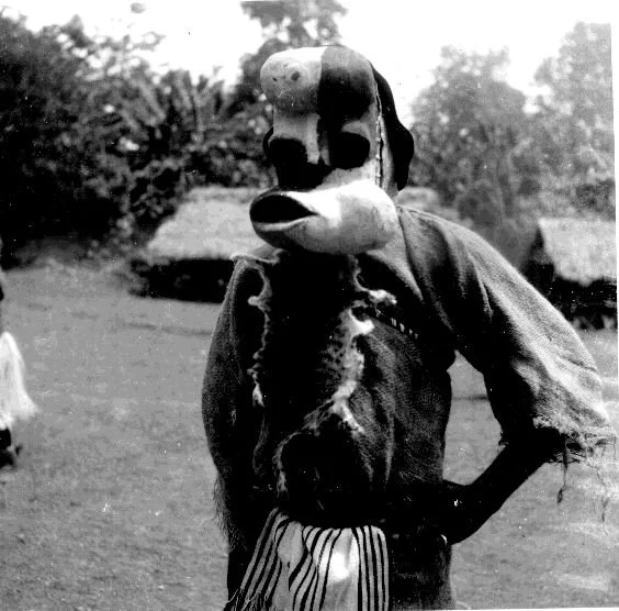 Ogbo (Clown) mask and masquerade band, Boys initiation, Etiti Ama. 📸: G. I. Jones.