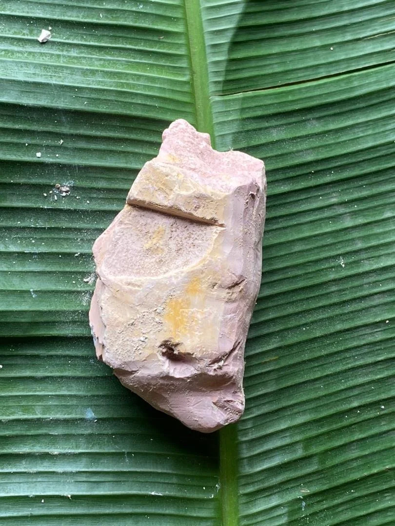 Colored Nzu Ndiichie, primarily used during rituals and petitions to deities.