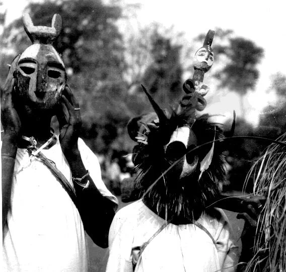 Two masks, Boys initiation, Obohia. 📸: G. I. Jones.