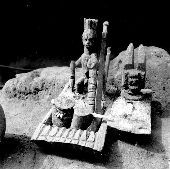 Okike, Ikenga and other shrines in North Ika, the “Western” Igbo region, in the 1930s. 📸: G. I. Jones.