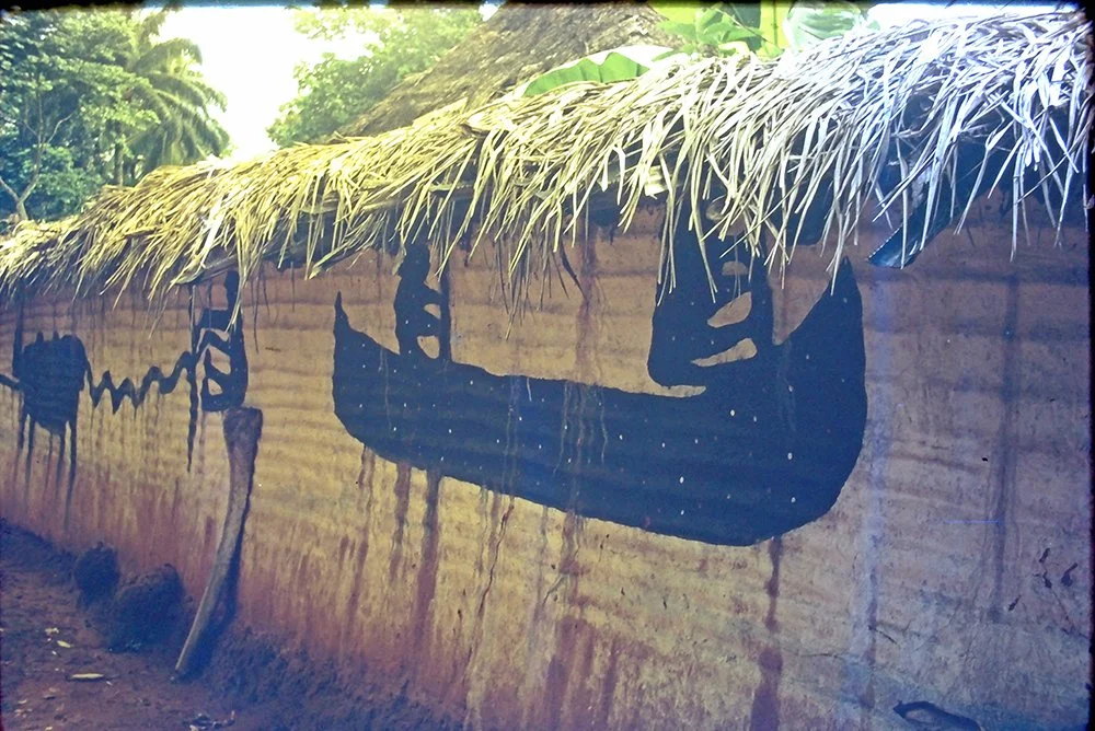 Nnobi wall boat men 📸: Richard & Helen Henderson