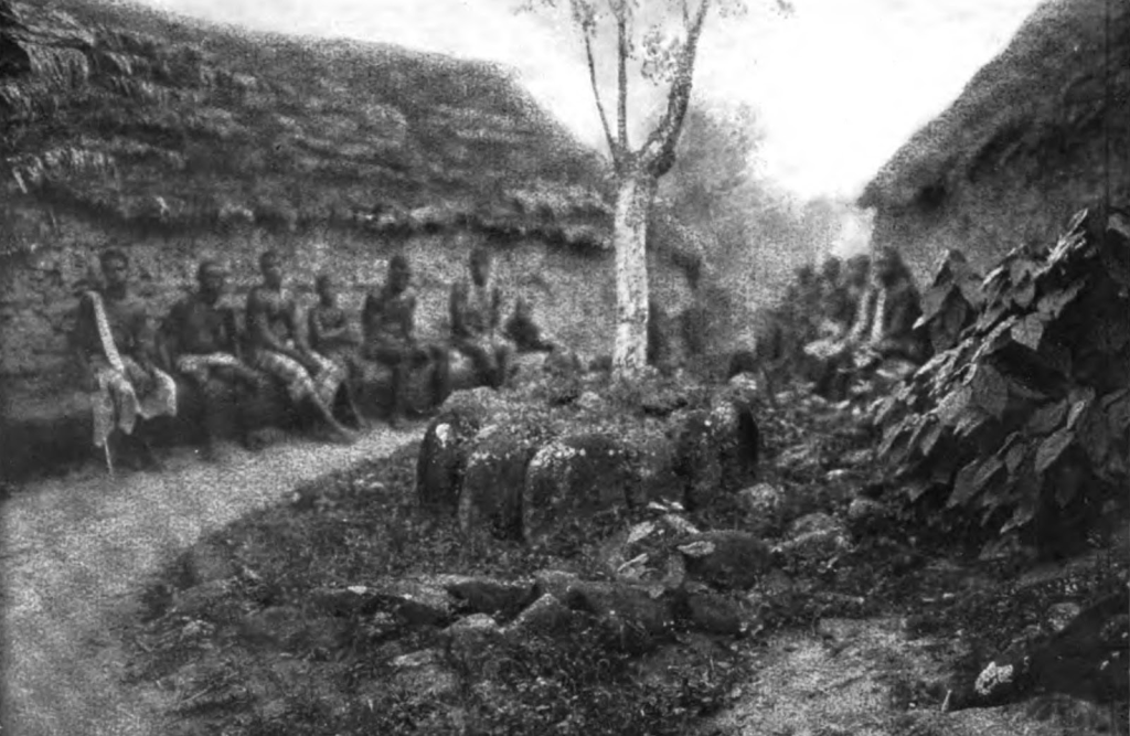 Symbol of Ala, the Earth Mother, among the Eda Igbo, present-day Abia or Ebonyi State. 📸: P. A. Talbot, c. 1920s.