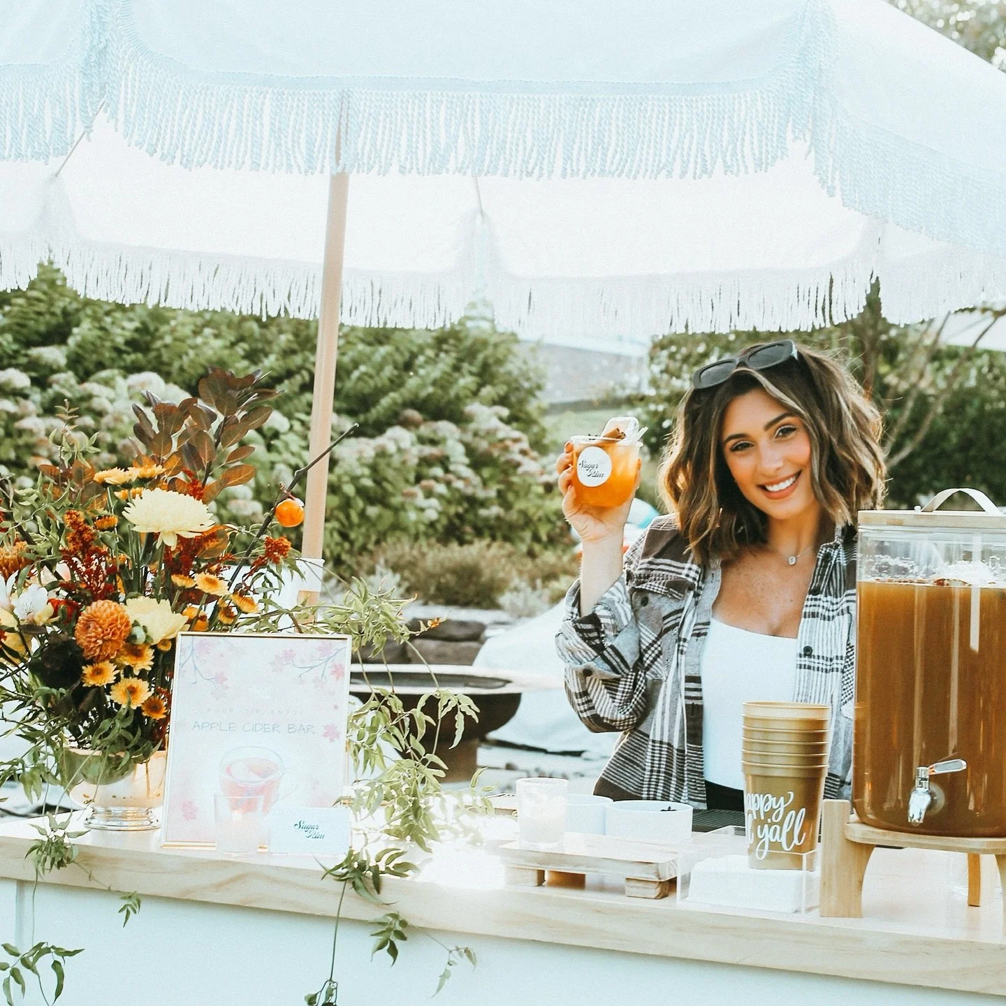 🍂 This fall &hellip; treat your crew to the dreamiest movie night ever &mdash; for the kids &amp; the adults 😉✨

Imagine this: your kiddos are wrapped in blankets, sipping apple cider &mdash; while the adults toast with the spiked version 🍎🥂

Cot