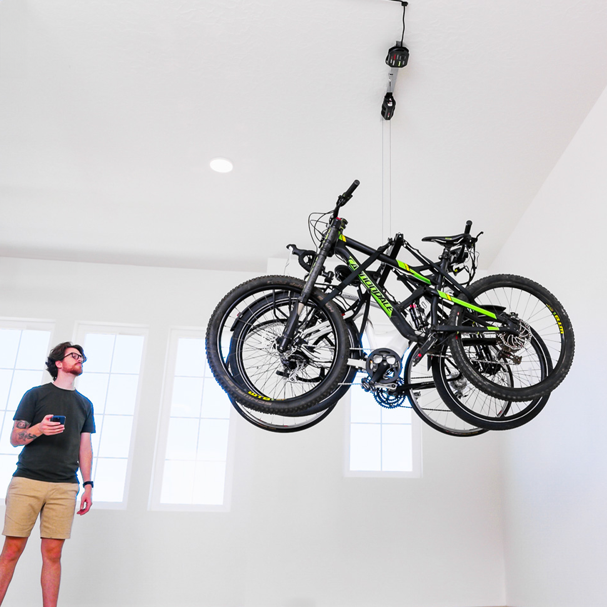 SmarterHome Multi-Bike Lifter - 1200x1200 - 15.png