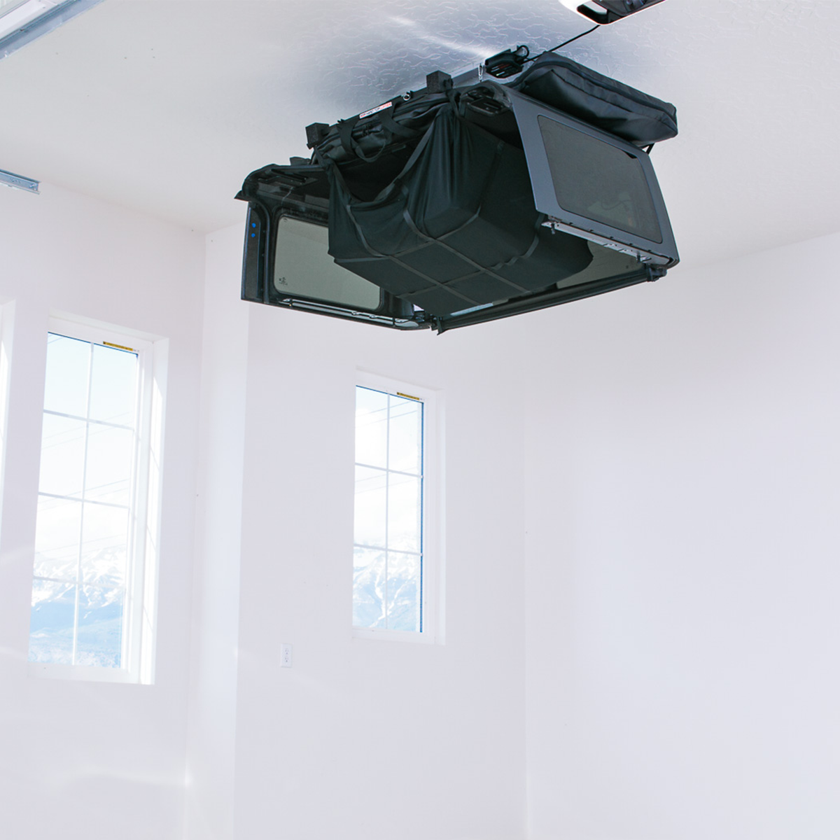 SmarterHome Bronco Hard Top Lifter - 1200x1200 - 14.png