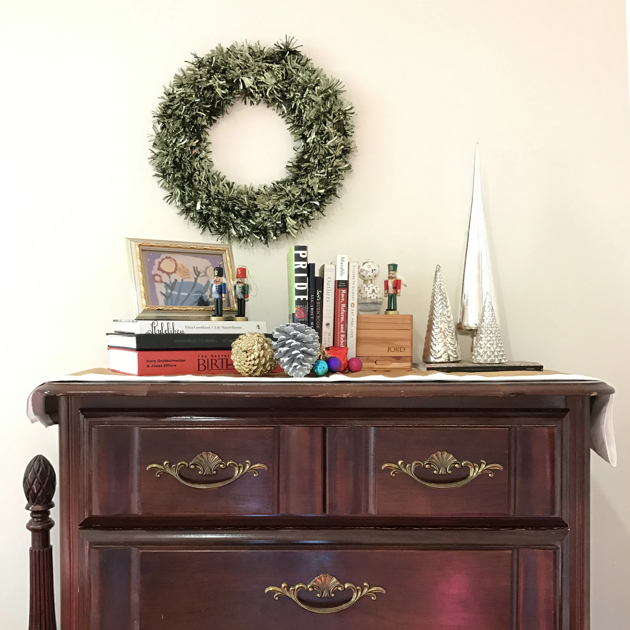 Christmas Decor On a Budget