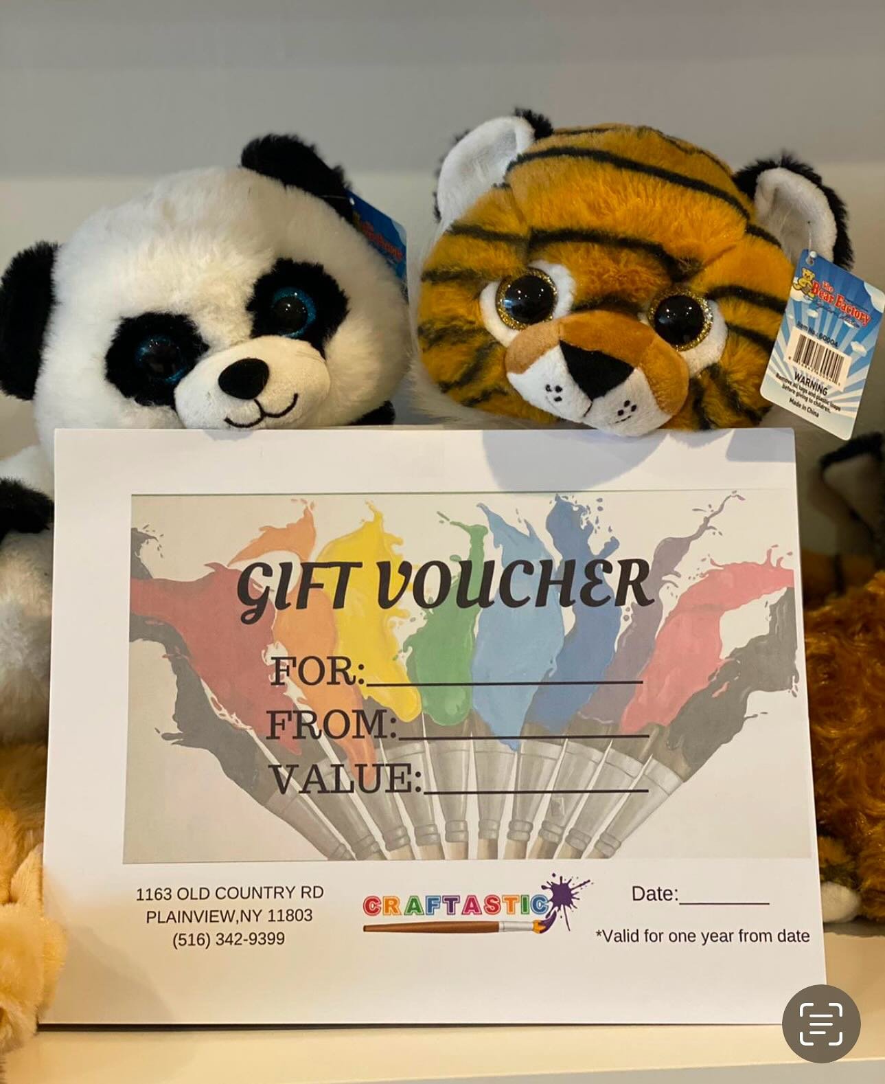 It&rsquo;s the HOLIDAY SEASON YAY! We offer different options for unique kids gifts! From gift vouchers to paint kits, craft kits and we can even customize your gift! Just let us know what you want!! 🎁🎅🏼🕎