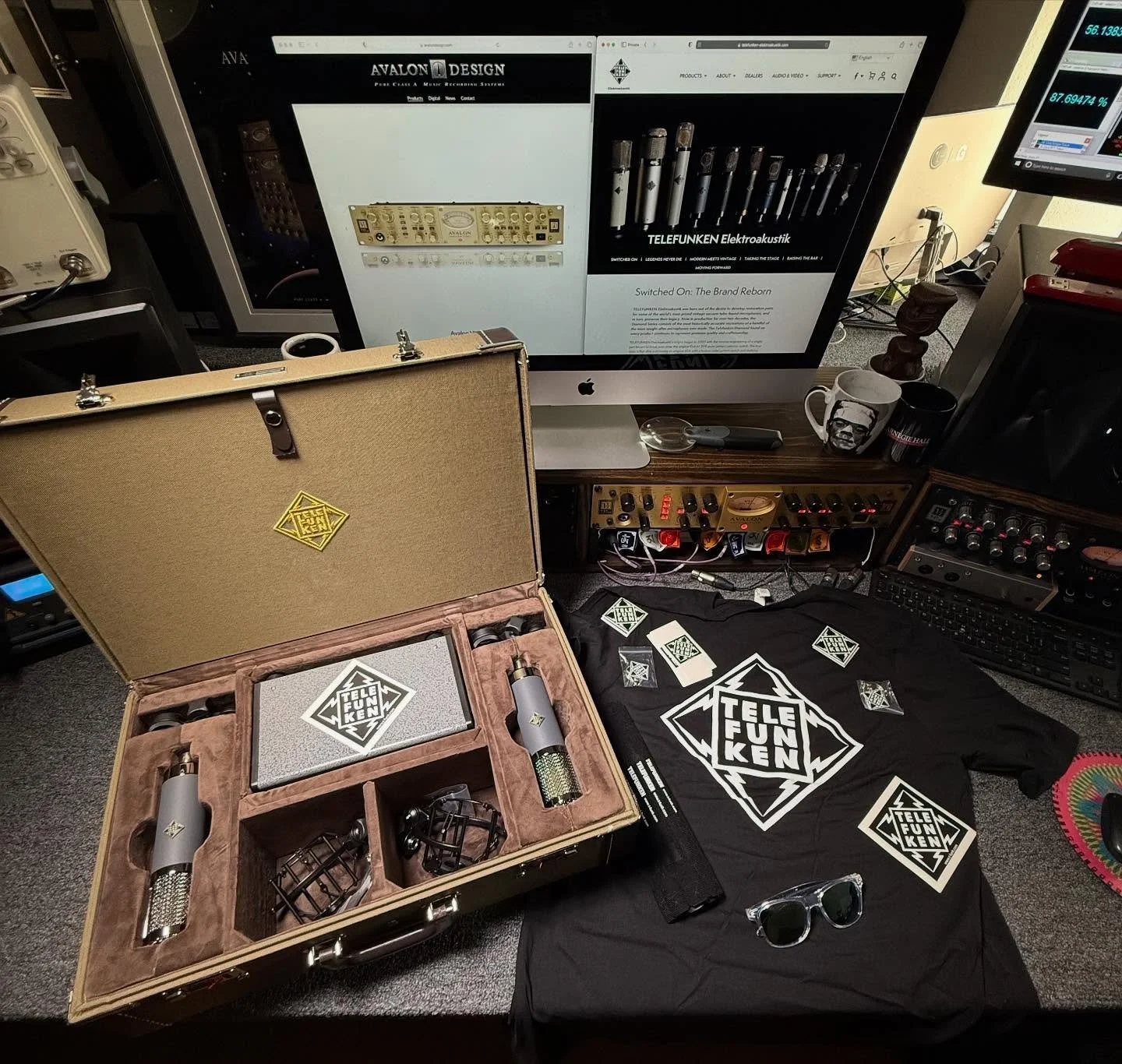 Thank you @telefunken_mics for sending us a stereo pair of your TF51 microphones for use with an upcoming Avalon R&amp;D project 🤫⚡️🎙️