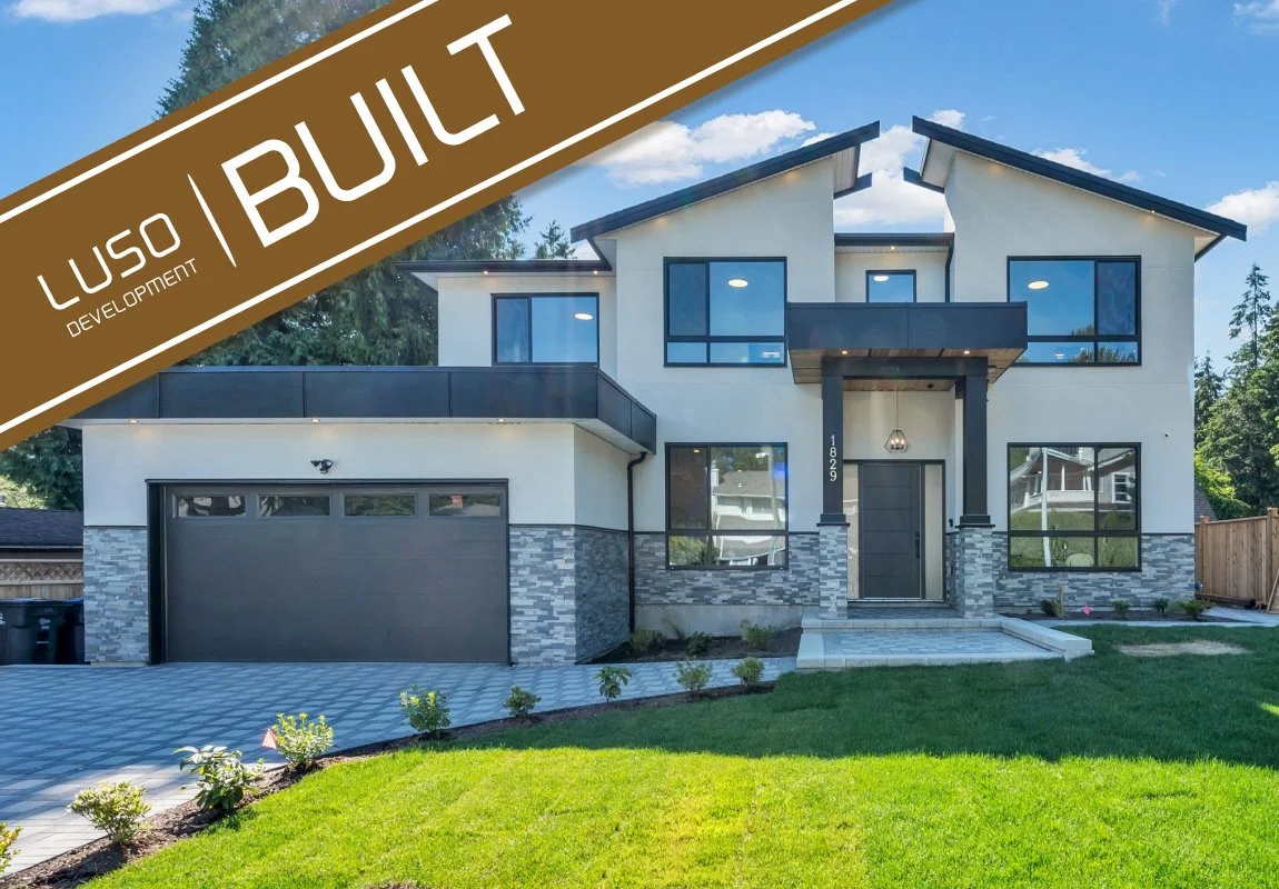 built house 窄幅.jpg