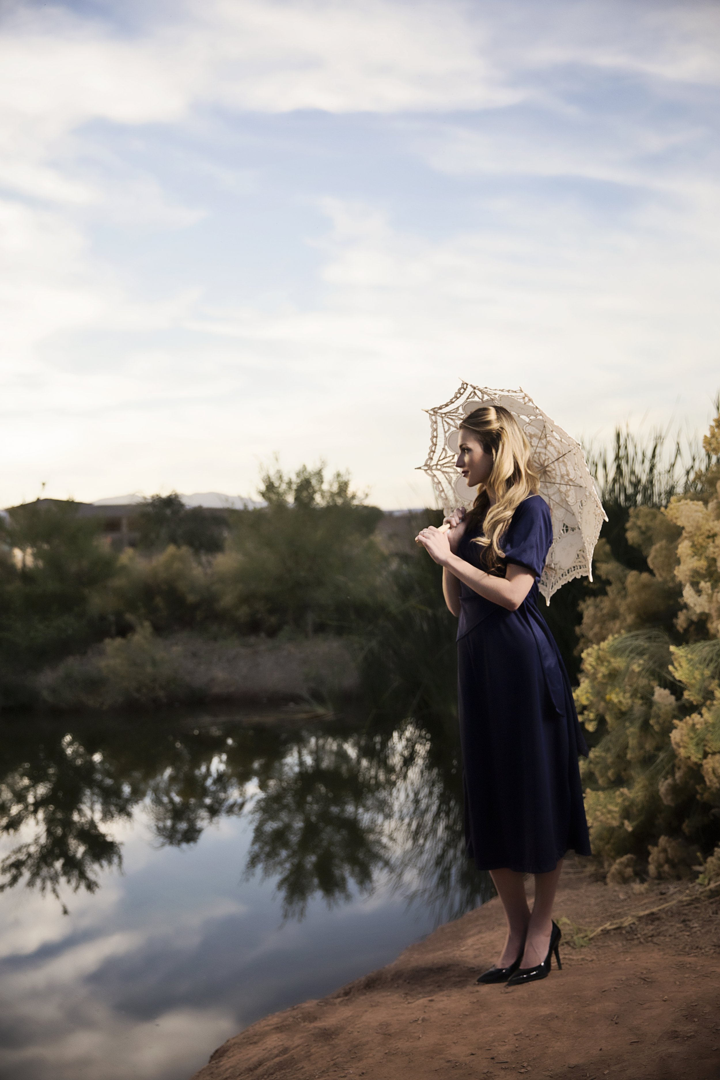 Stunning and creative 40's themed portraits in Saint George Utah. 