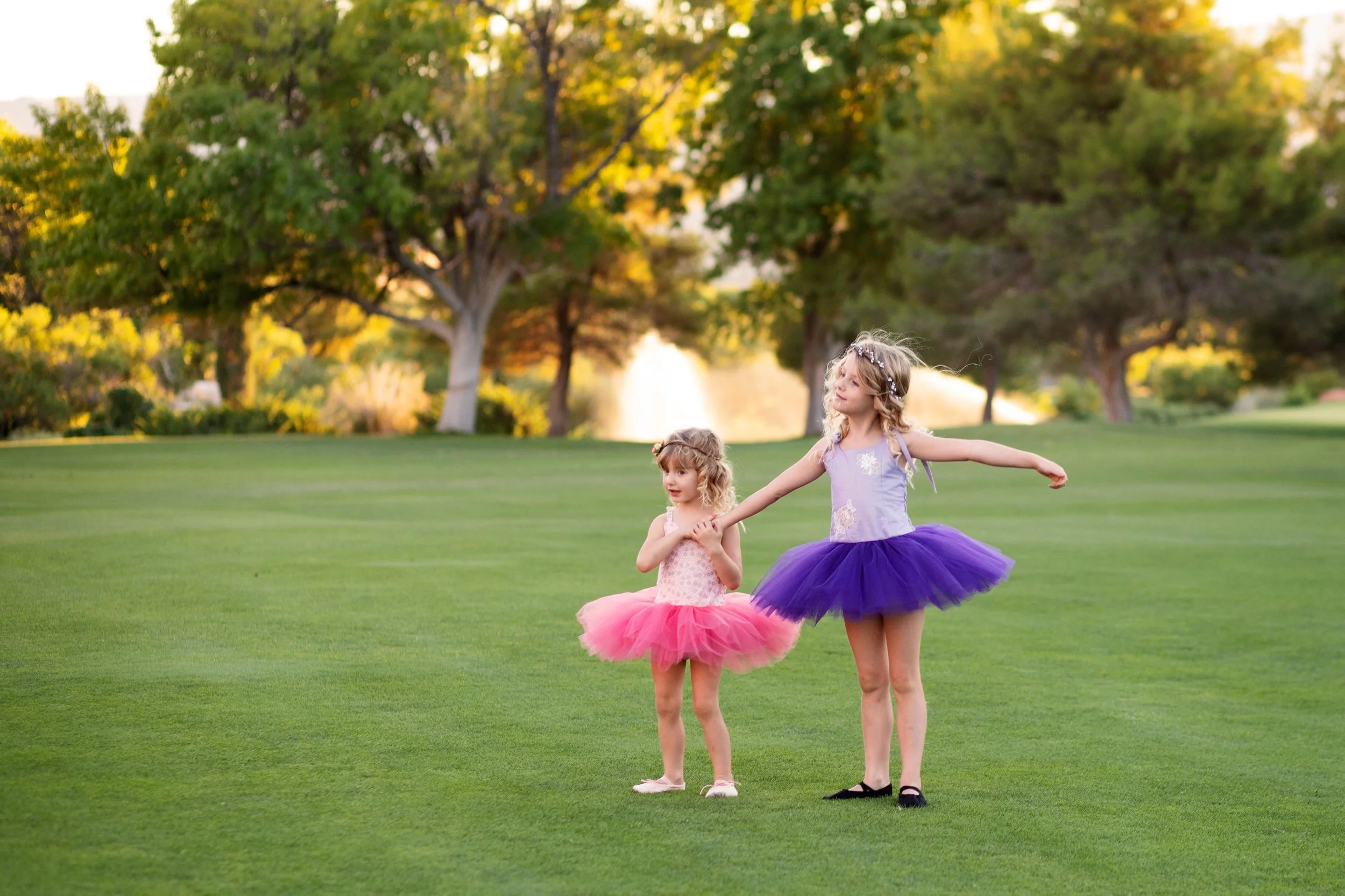 Children's portrait photographer in Utah - golf course in southern utah