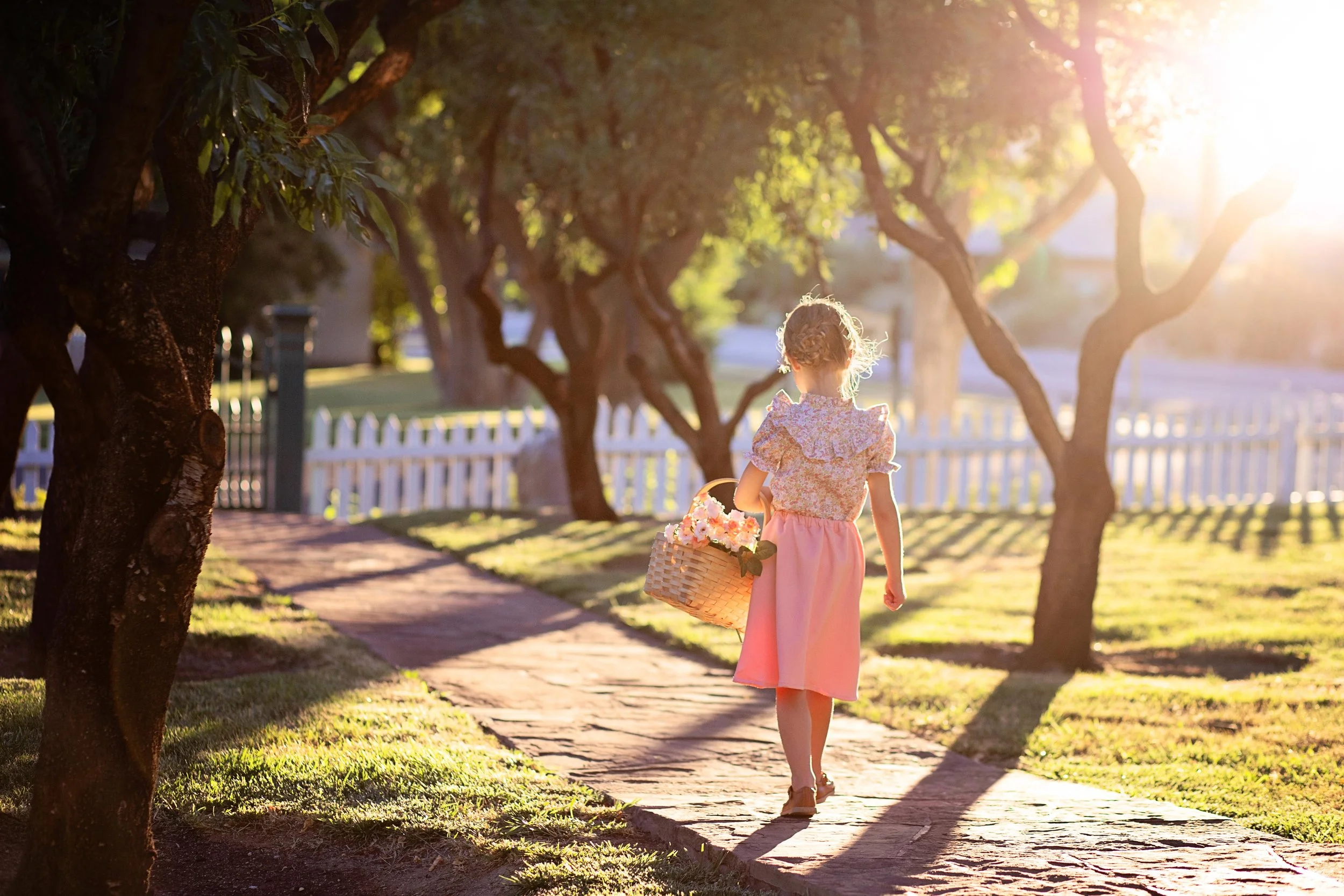 Ivins Utah photographer - vintage inspired kids photoshoot. Brigham young home in saint george.