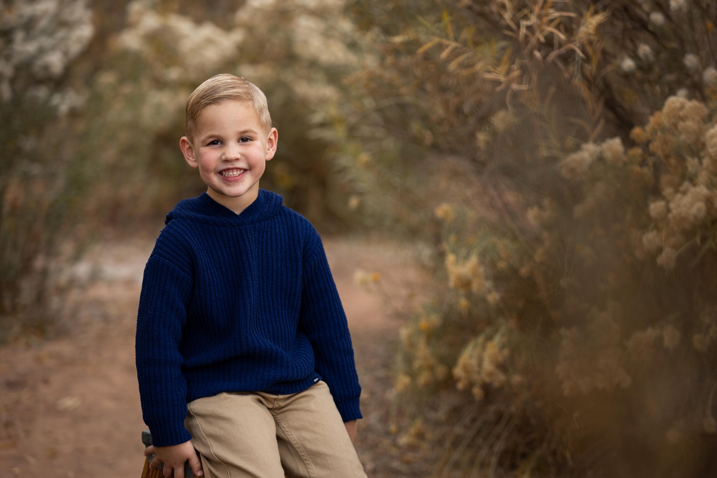 Fun_Candid_lifestyle_family_photos.jepg