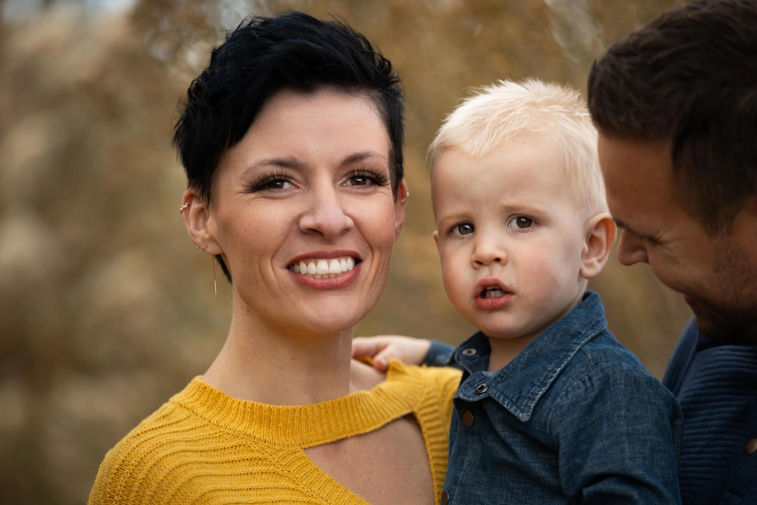 Closeup_family_pictures.jpeg