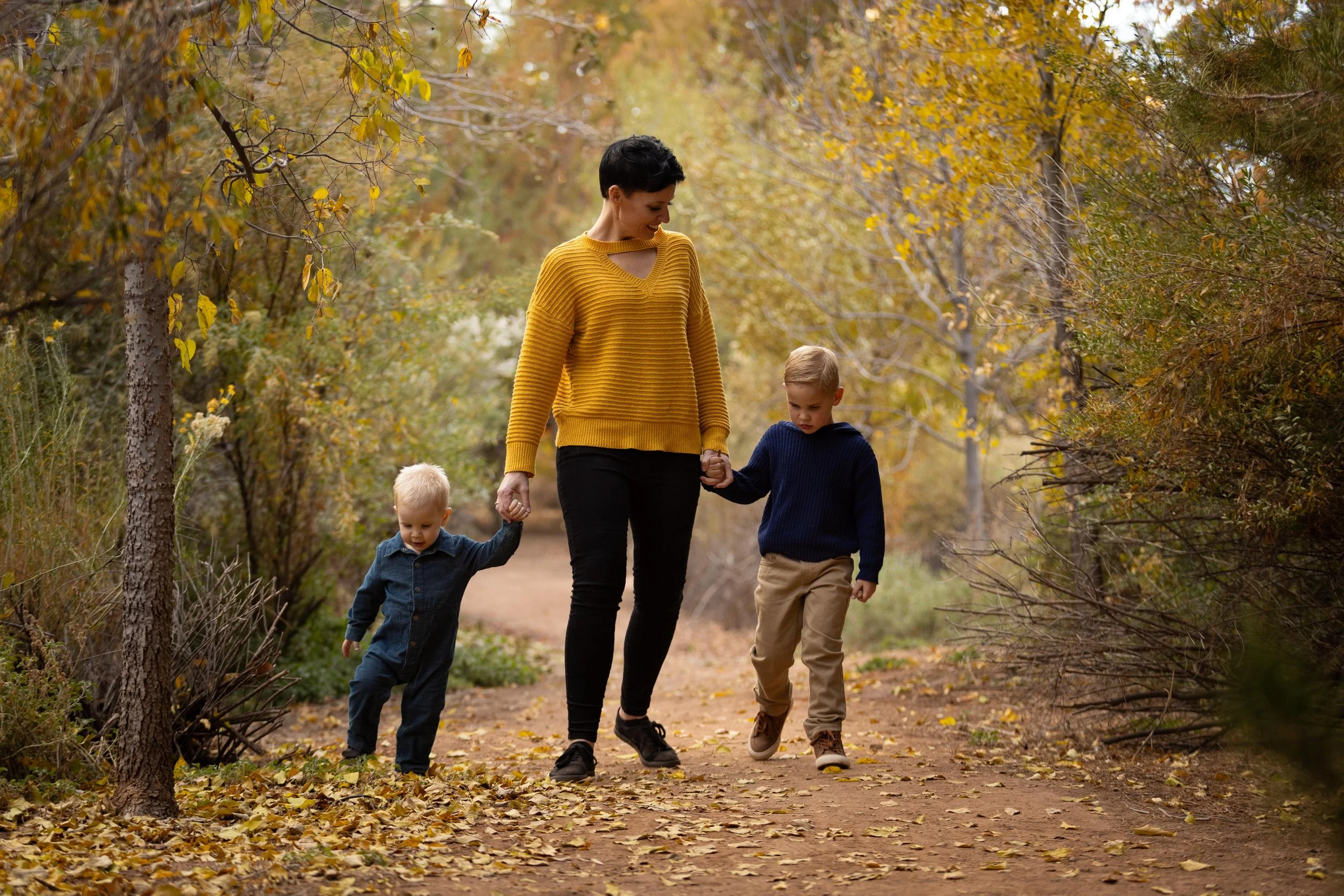 Mother_sons_family_photoshoot.jpeg