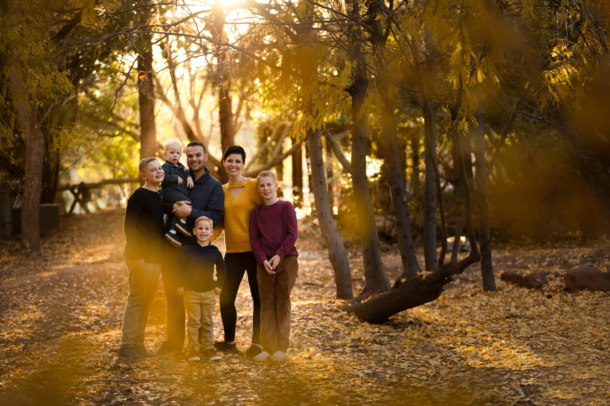 Golden_hour_family_pictures.jpeg