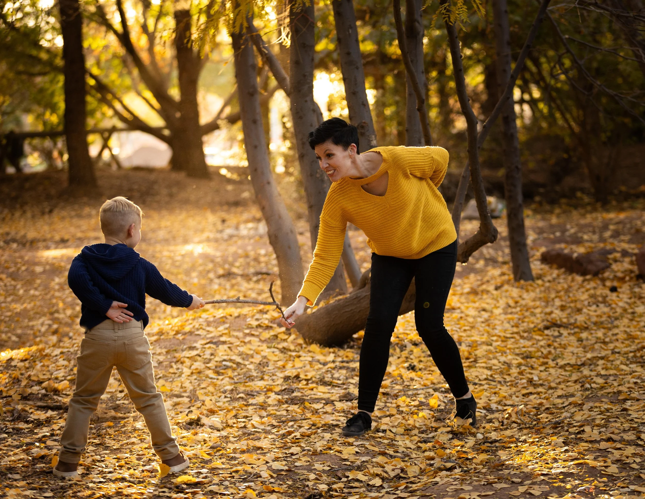 Golden_hour_family_pictures.jpeg