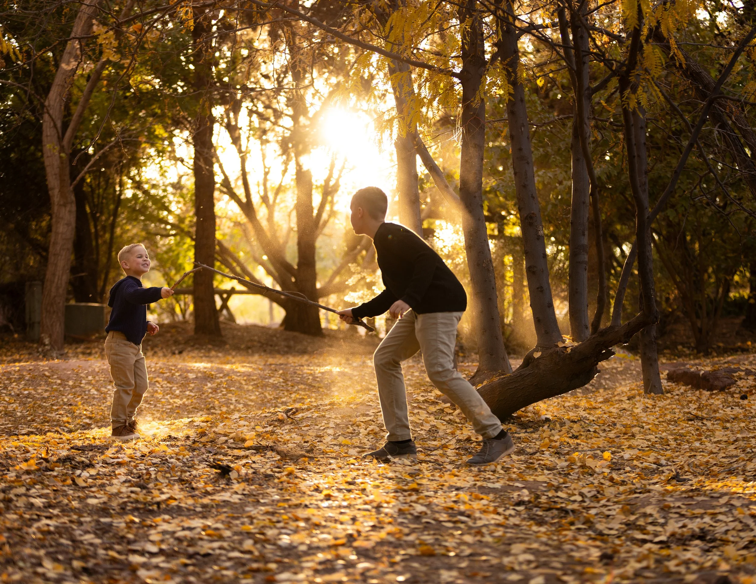 Golden_hour_family_pictures.jpeg