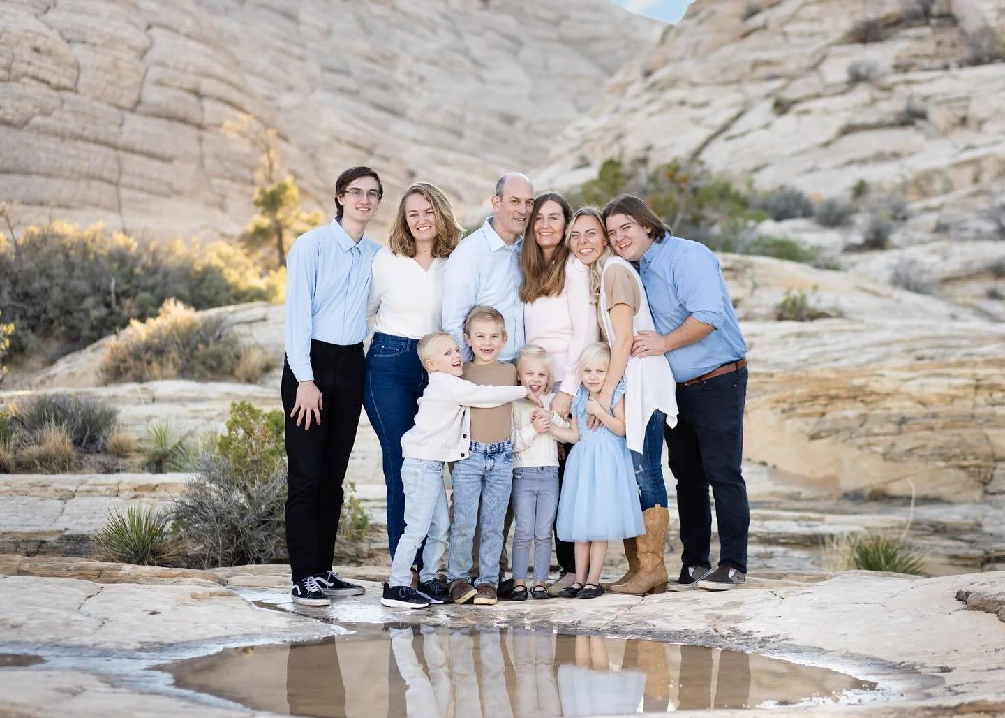 Stunning family portrait session in the white sandstone of southern Utah.