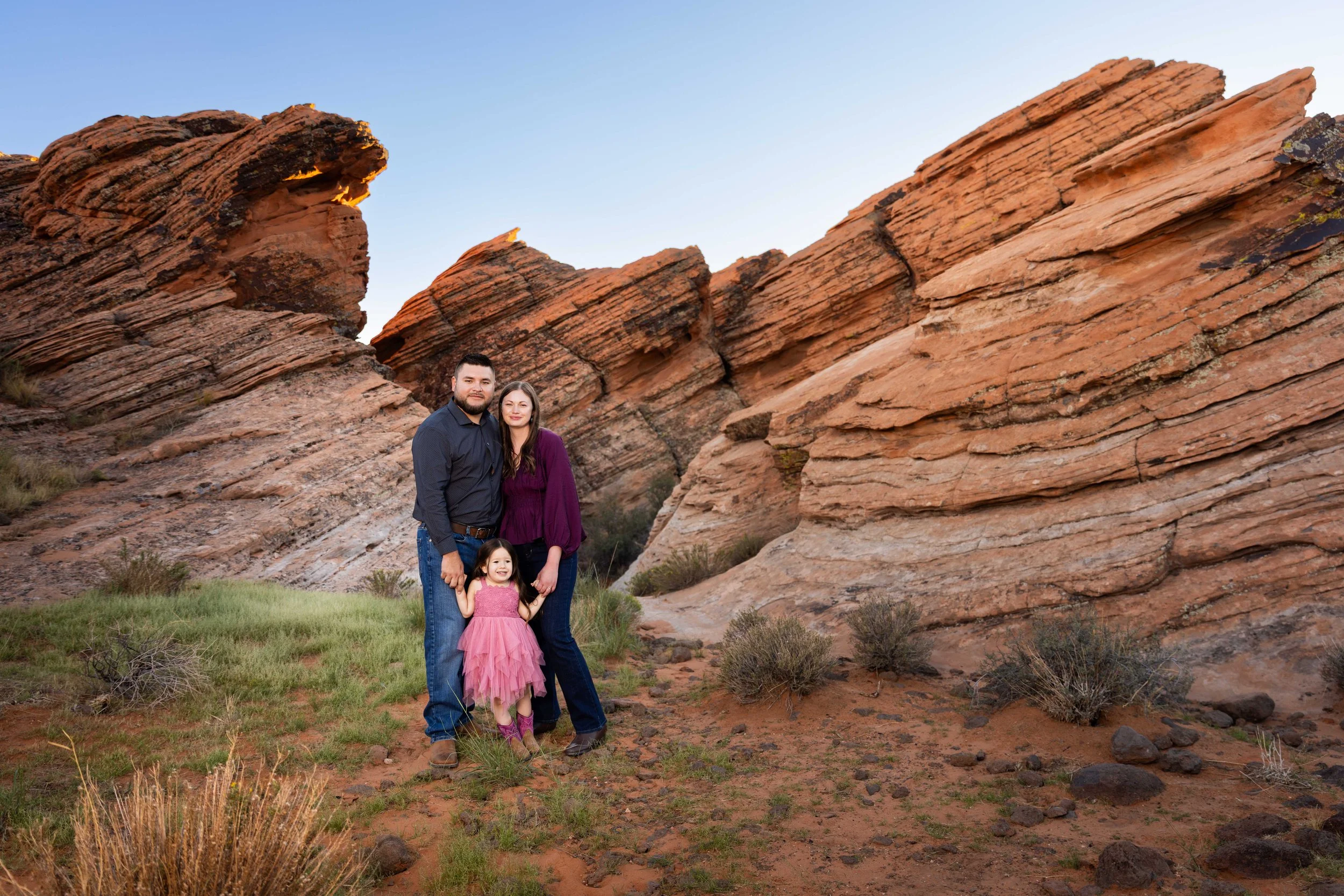 Stunning Cougar Cliffs Snow Canyon State park cinematic family session