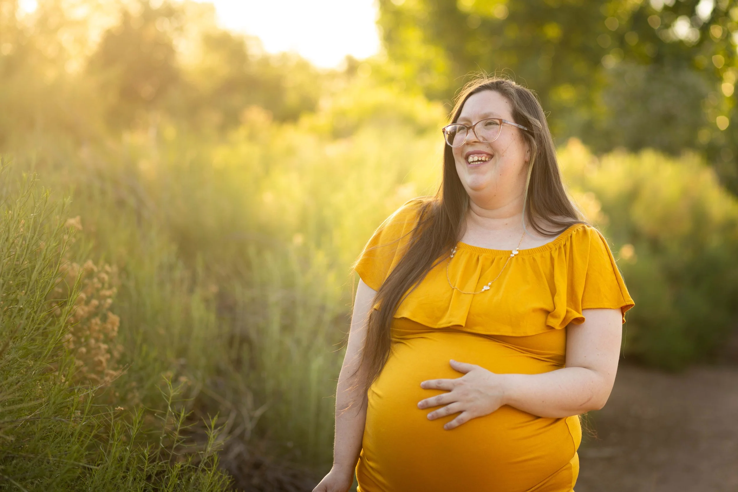 golden hour maternity photos in Saint George Utah