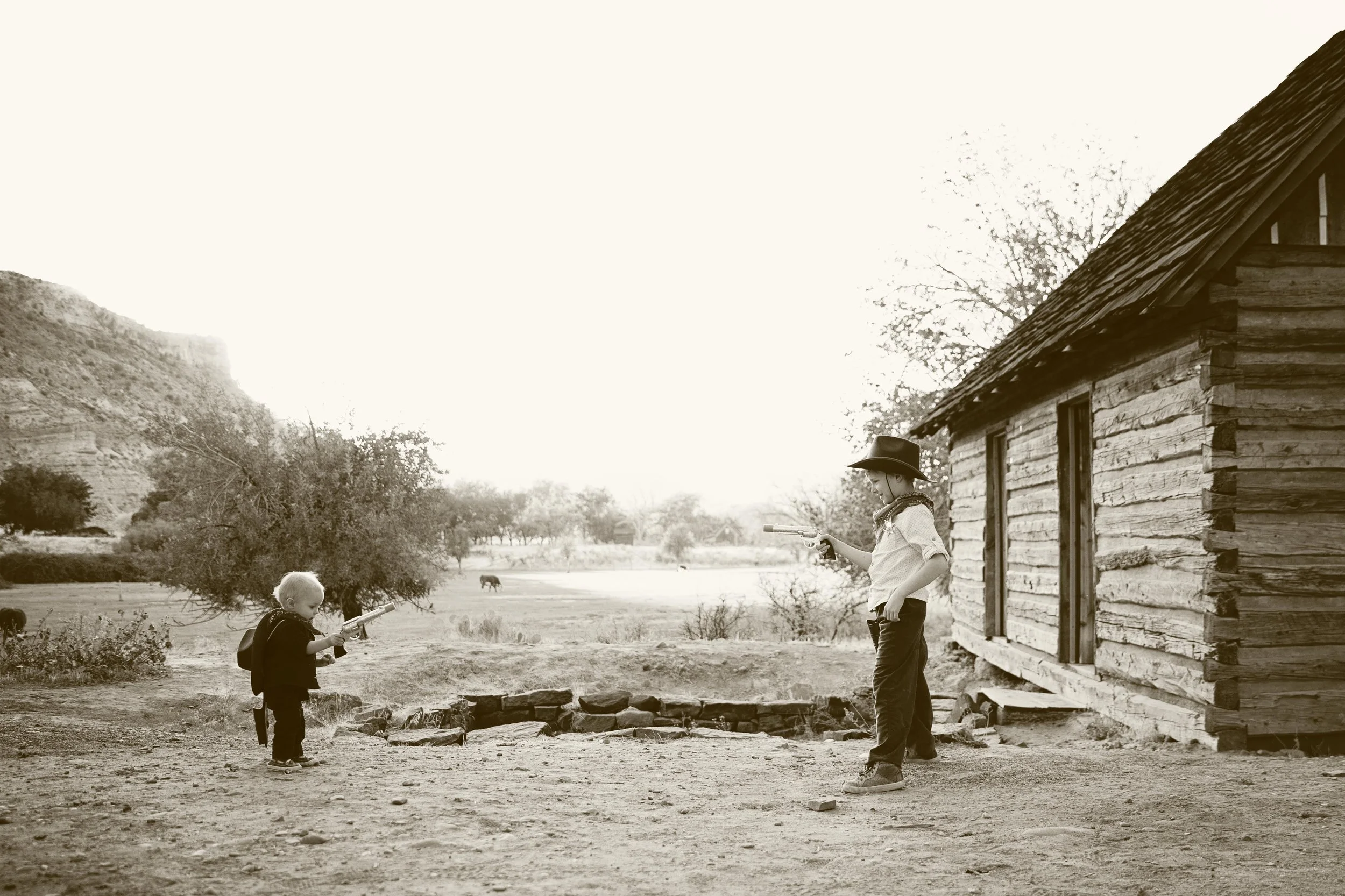 Dreamy children’s photography in Southern Utah, Magical childhood photos in the desert