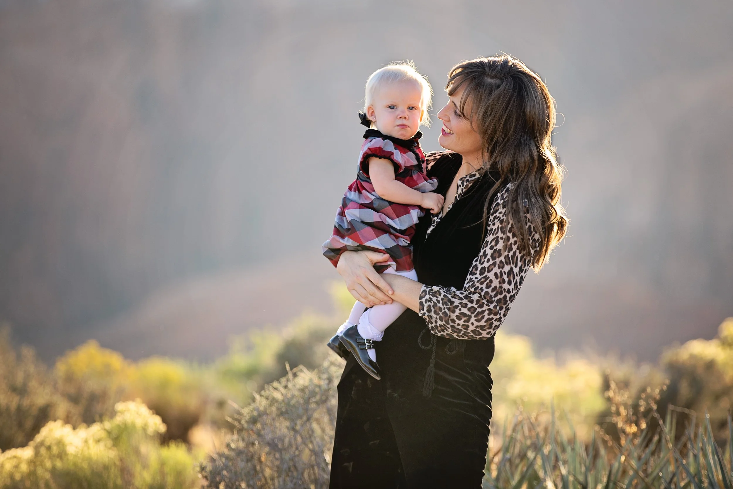 Best family photographer in St. George Utah, Where to take family photos in St. George, Family photo sessions near Zion or Snow Canyon