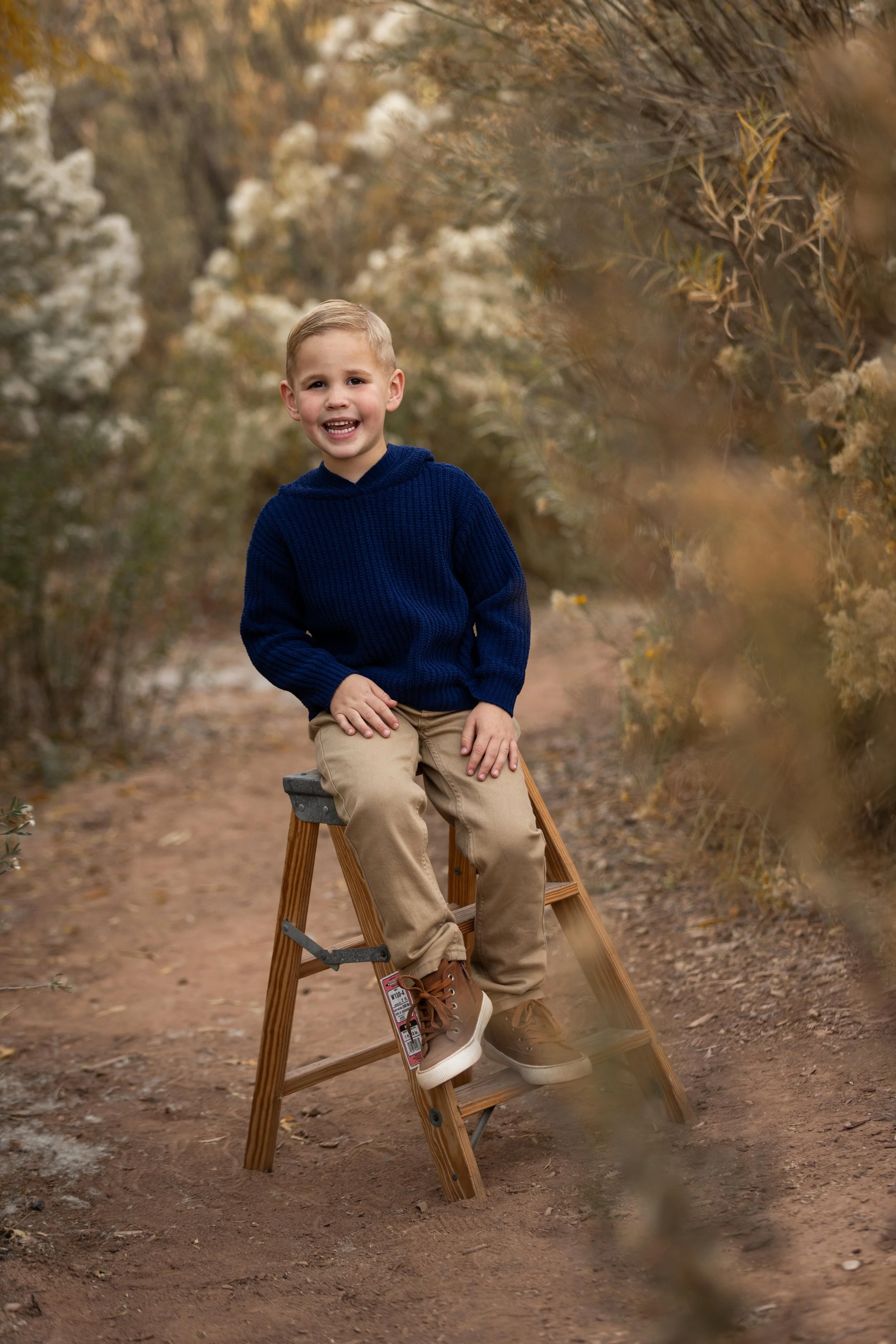 Dreamy children’s photography in Southern Utah, Magical childhood photos in the desert
