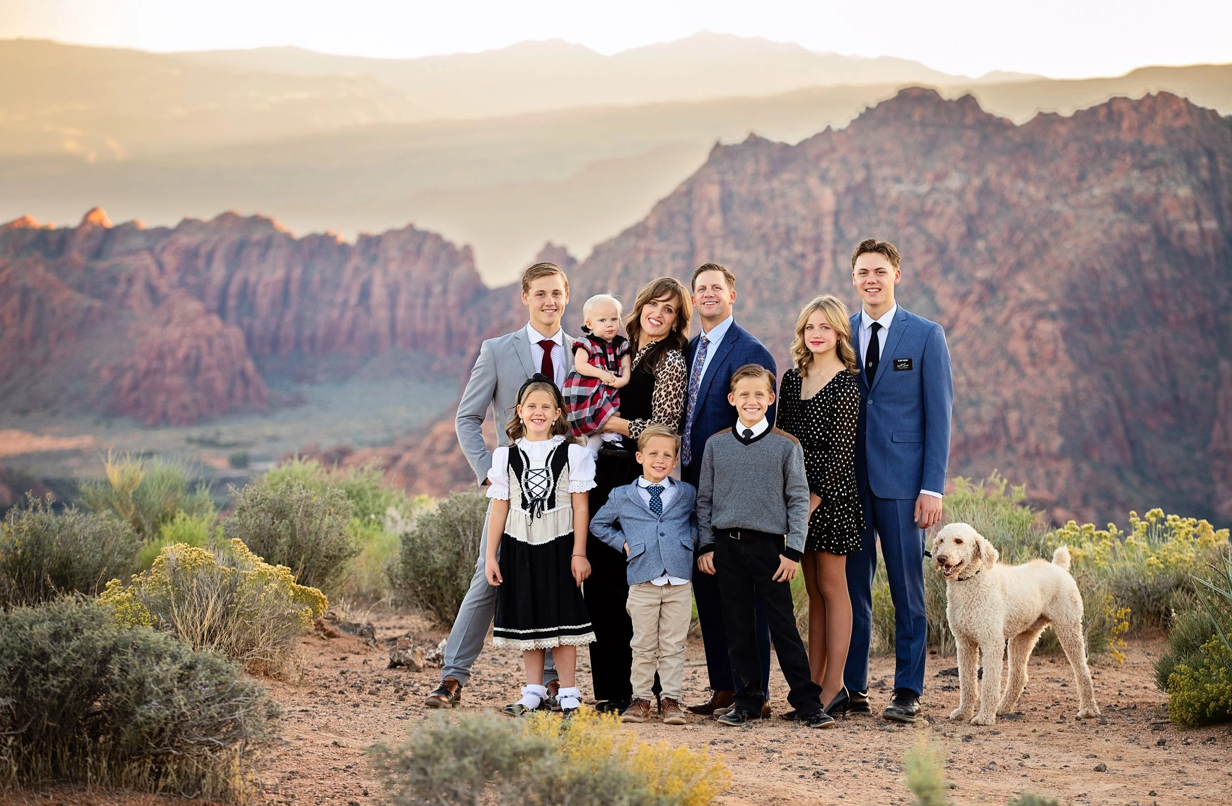 Best family photographer in St. George Utah, Where to take family photos in St. George, Family photo sessions near Zion or Snow Canyon