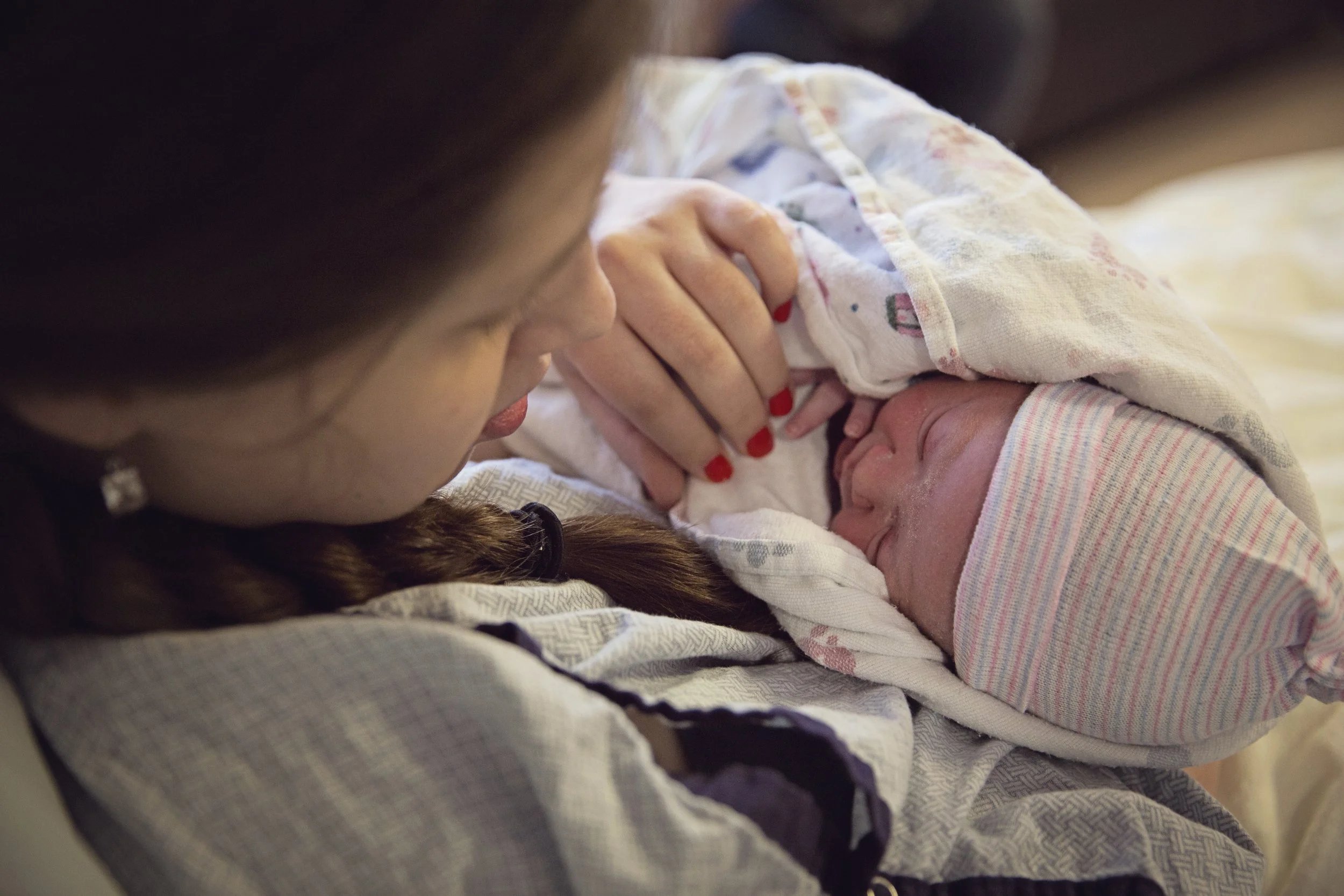 St. George birth photographer, Birth photography Southern Utah, Documentary birth photographer in St. George, Home birth photography St. George Utah, Hospital birth photography Southern Utah, Unposed birth photography St. George