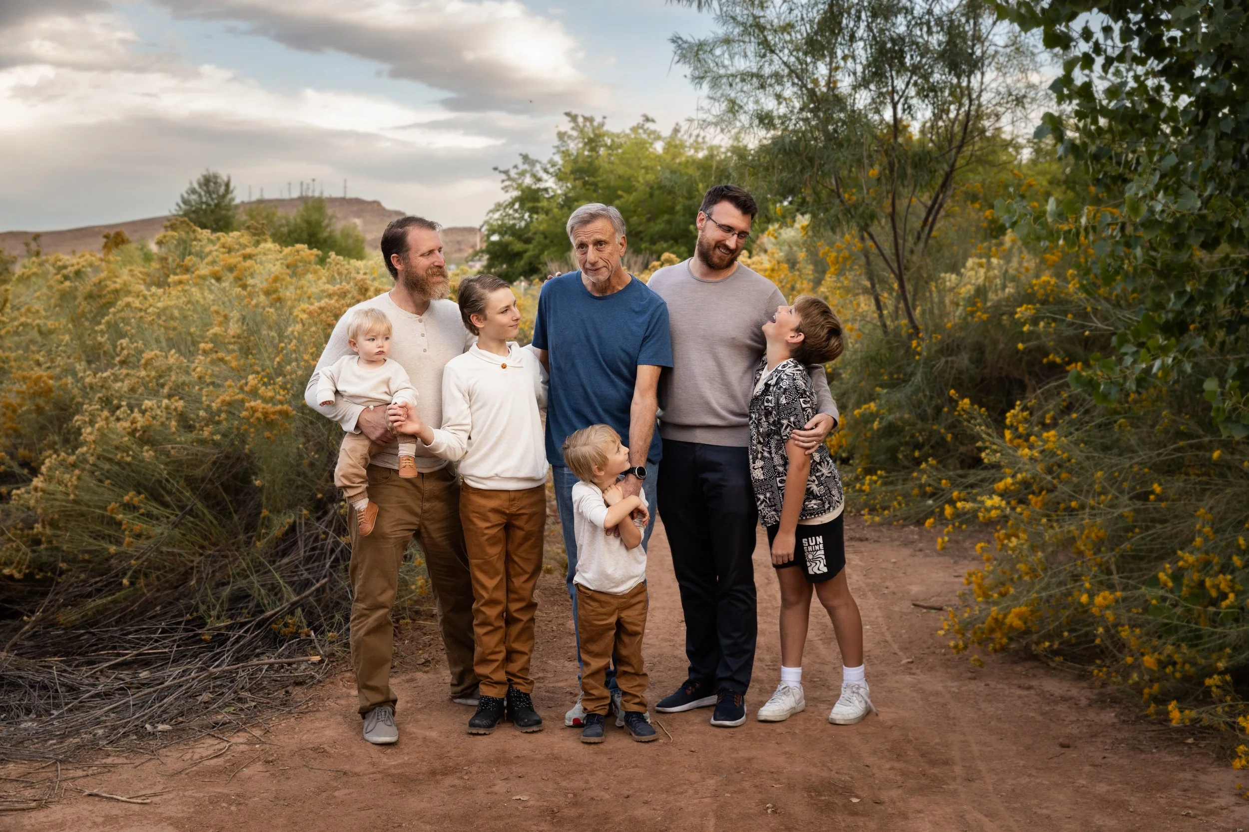 Best family photographer in St. George Utah, Where to take family photos in St. George, Family photo sessions near Zion or Snow Canyon