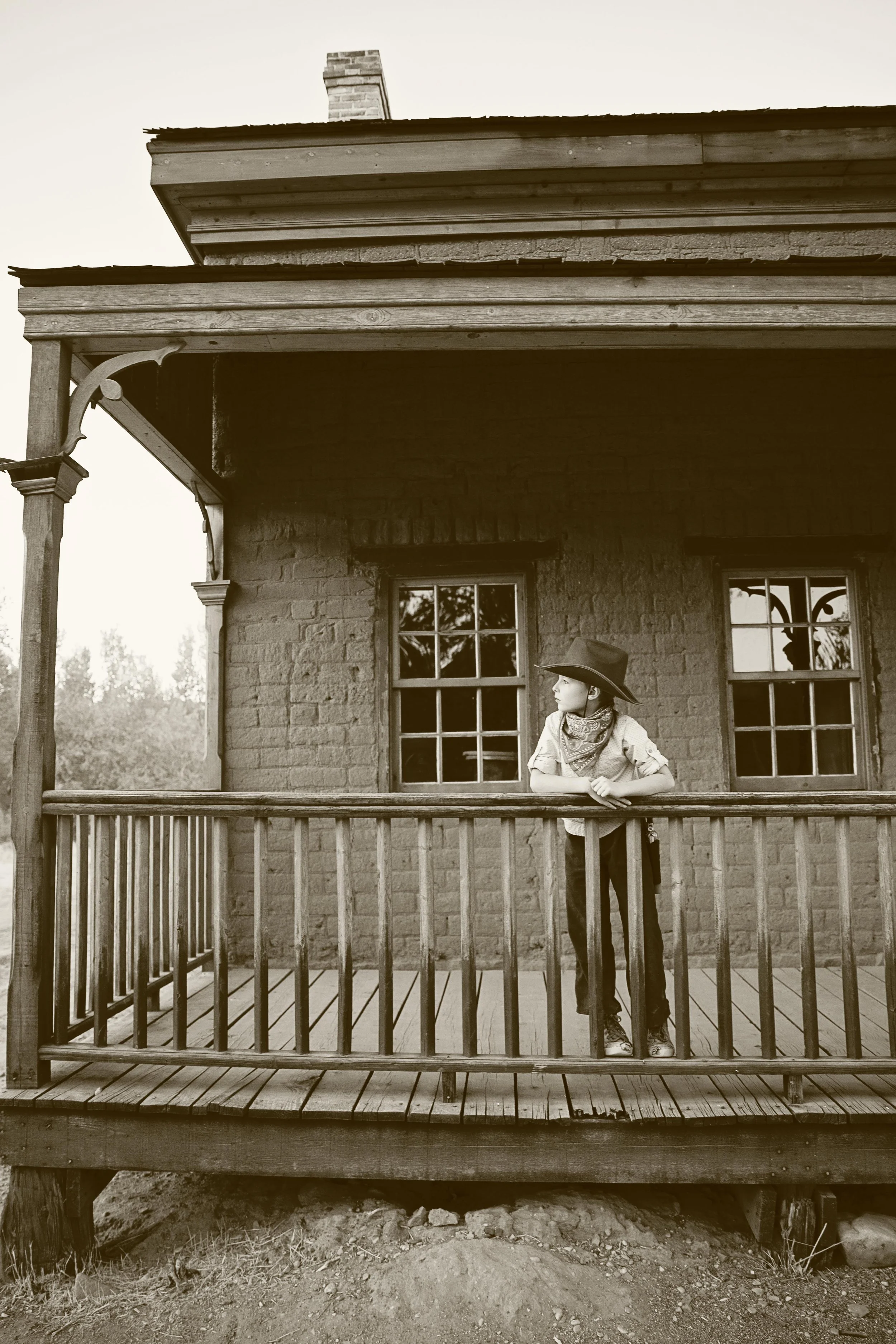 Dreamy children’s photography in Southern Utah, Magical childhood photos in the desert