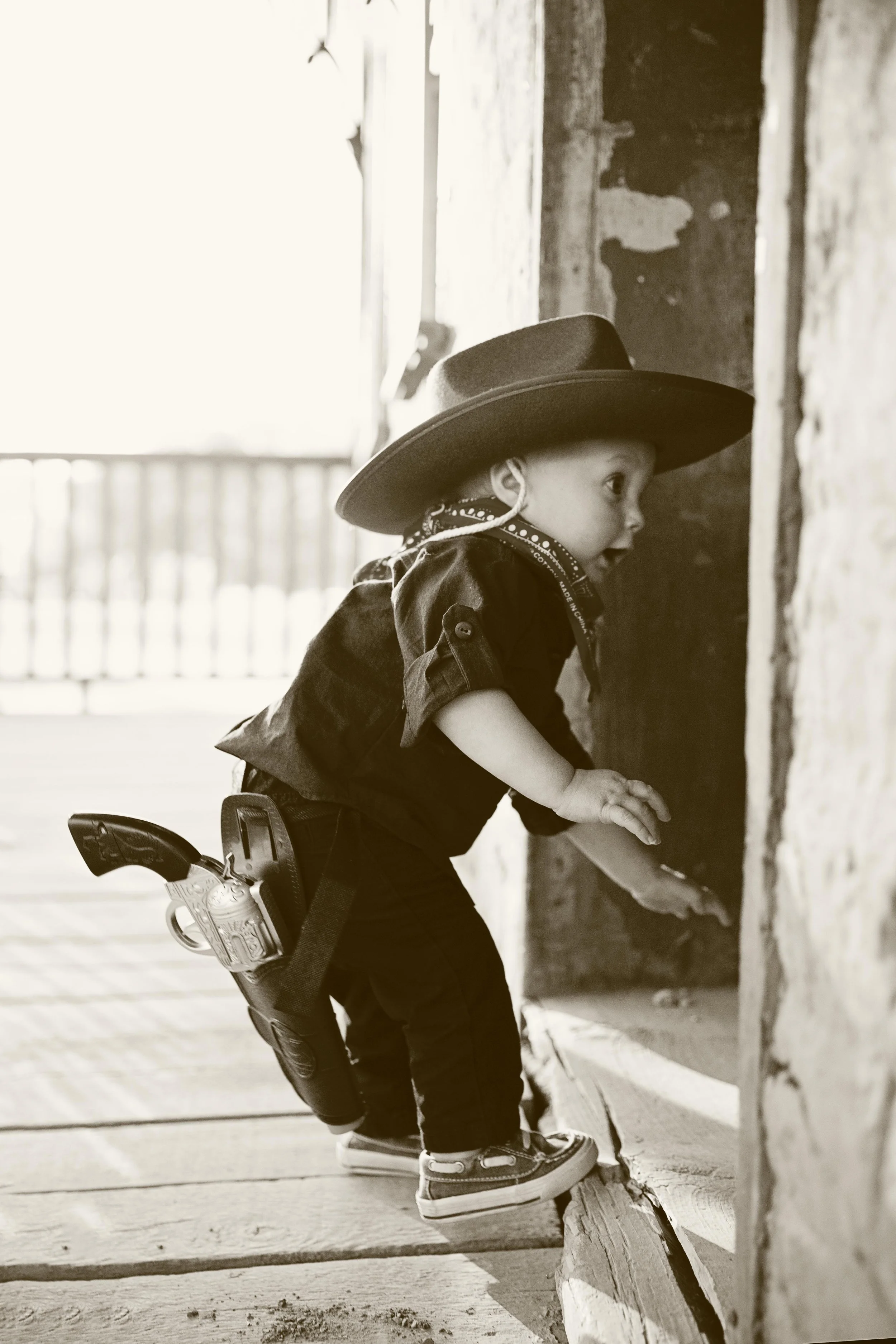 Dreamy children’s photography in Southern Utah, Magical childhood photos in the desert