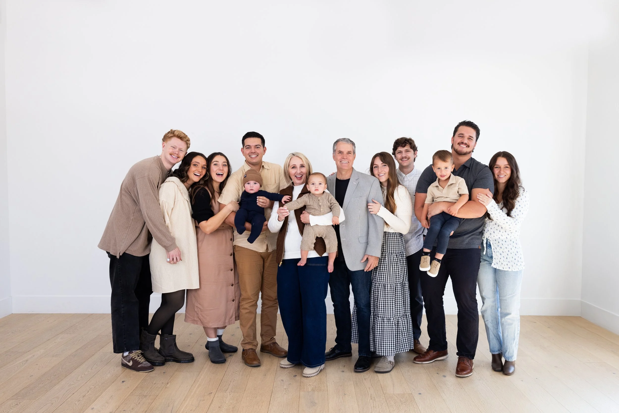 Best family photographer in St. George Utah, Where to take family photos in St. George, Family photo sessions near Zion or Snow Canyon