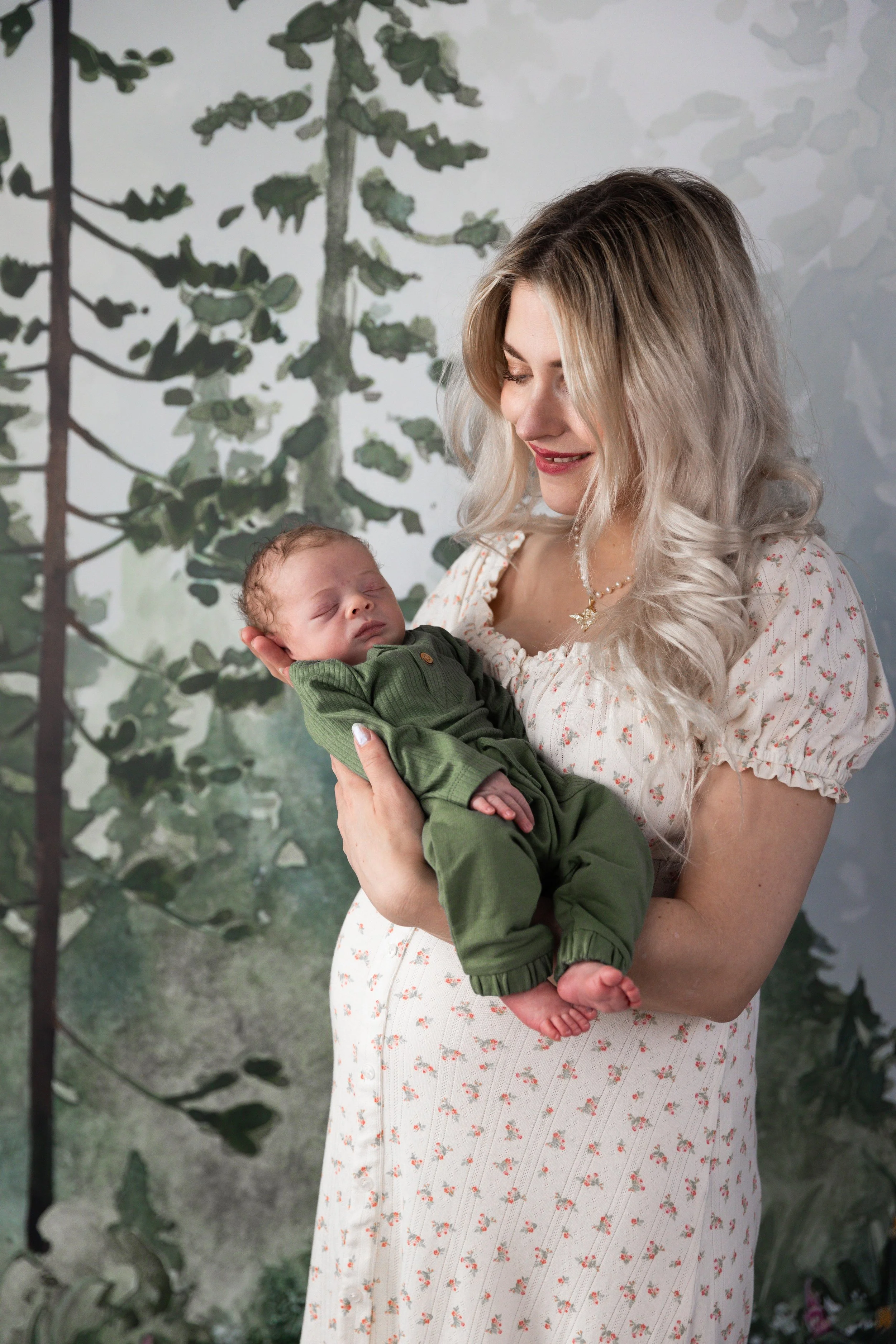Newborn photographer in St. George Utah, St. George lifestyle newborn photography, In-home newborn session Southern Utah, Best newborn photographer St. George, Natural light newborn photographer in Utah, Affordable newborn photo session St. George
