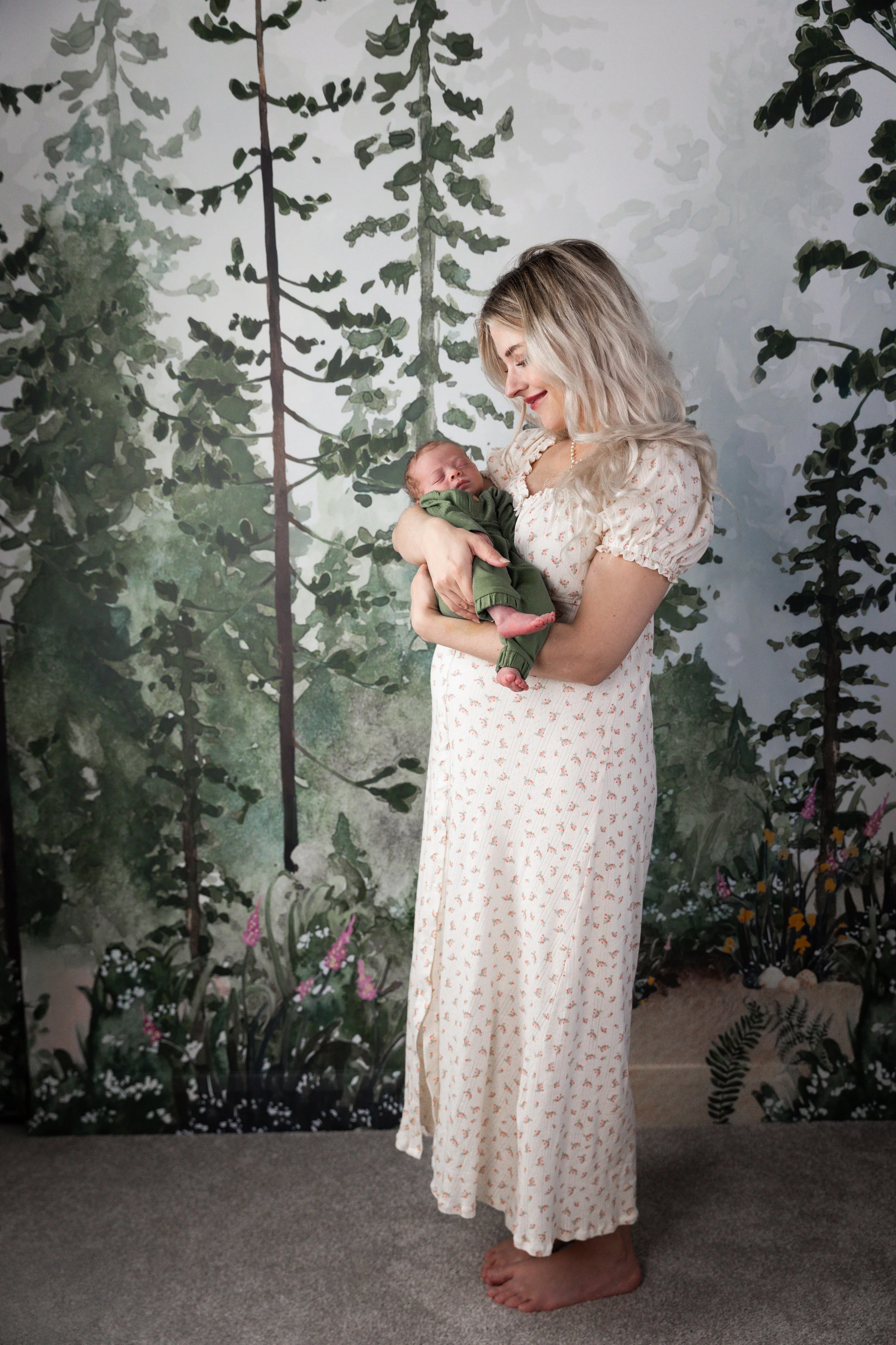 Newborn photographer in St. George Utah, St. George lifestyle newborn photography, In-home newborn session Southern Utah, Best newborn photographer St. George, Natural light newborn photographer in Utah, Affordable newborn photo session St. George
