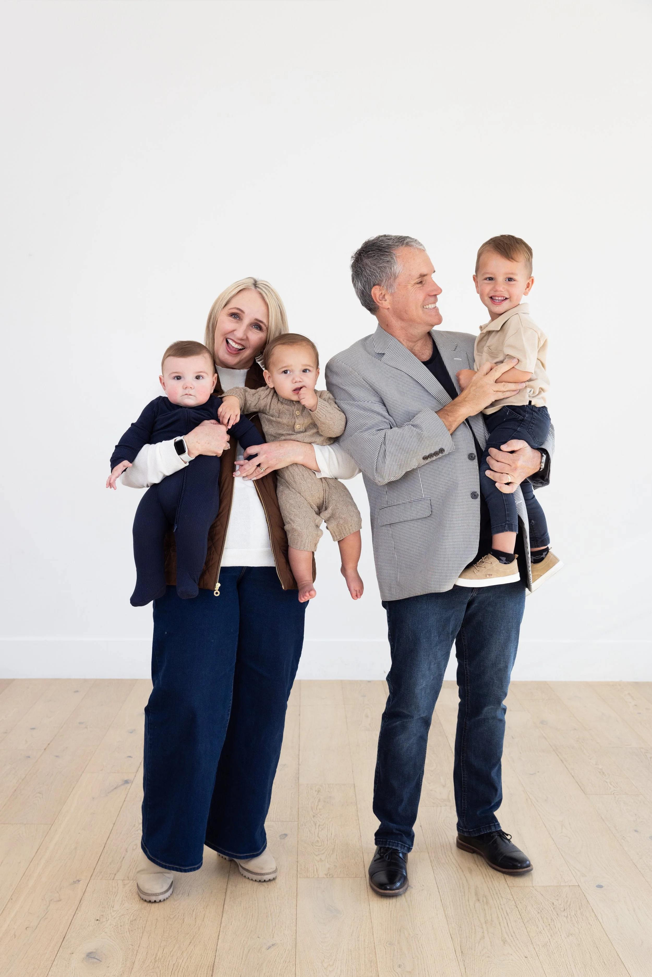 Best family photographer in St. George Utah, Where to take family photos in St. George, Family photo sessions near Zion or Snow Canyon