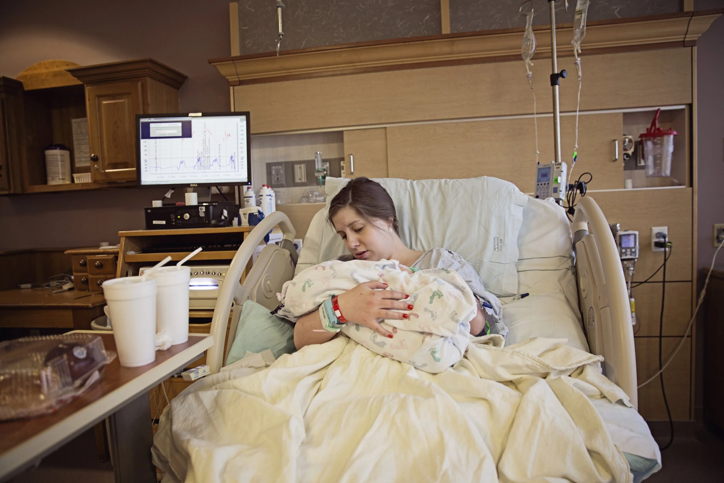 St. George birth photographer, Birth photography Southern Utah, Documentary birth photographer in St. George, Home birth photography St. George Utah, Hospital birth photography Southern Utah, Unposed birth photography St. George