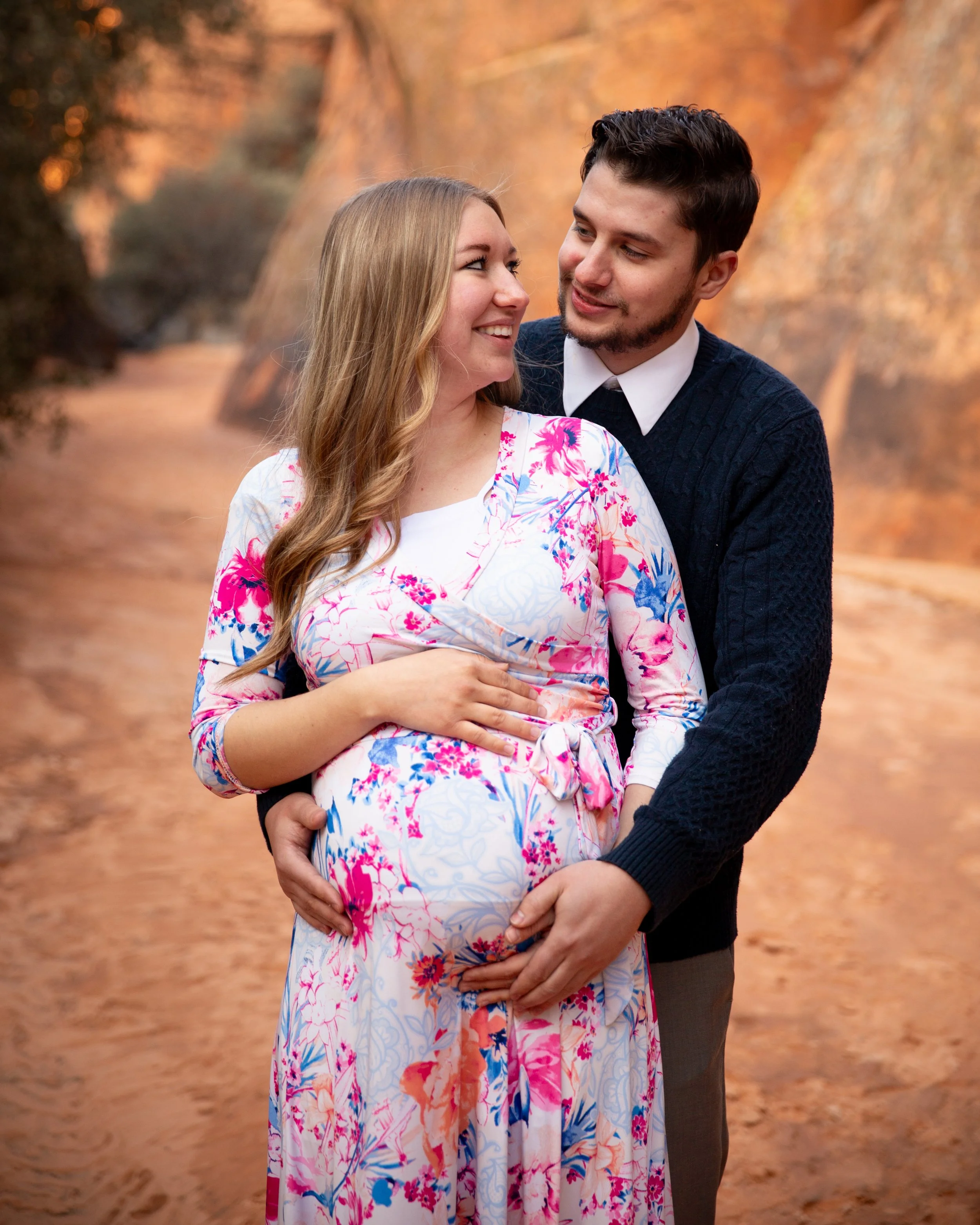 Maternity portrait photographer near zion